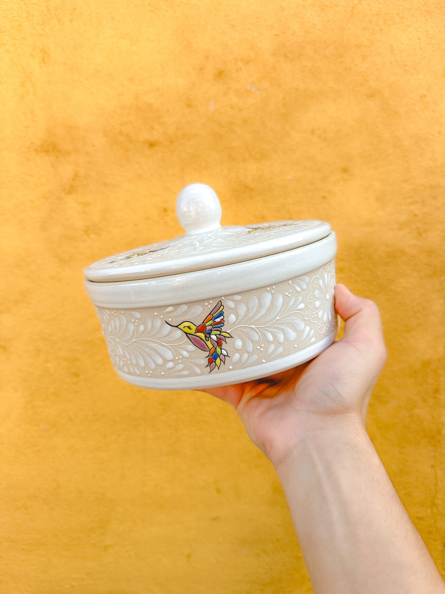 PRE-ORDER Hummingbirds Tortillas Holder (SHIPS IN APPROX. 6-12 WEEKS)