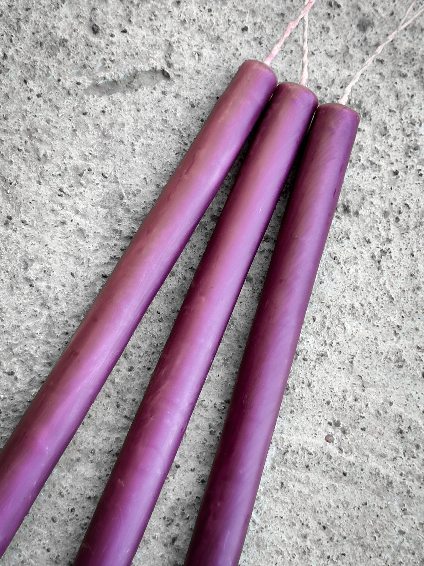 Juego de 3 velas cónicas de cera de abejas
