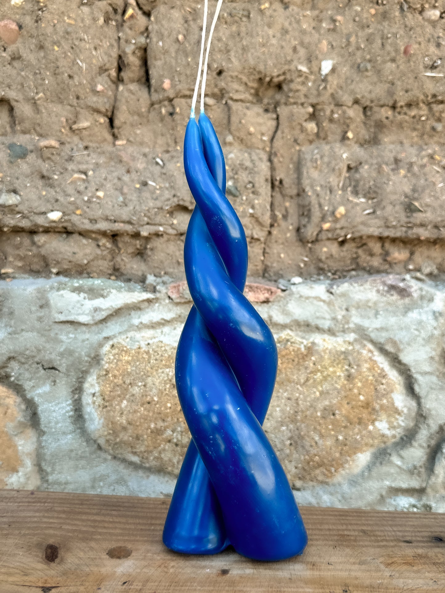 Vela espiral de cera de abejas color lila