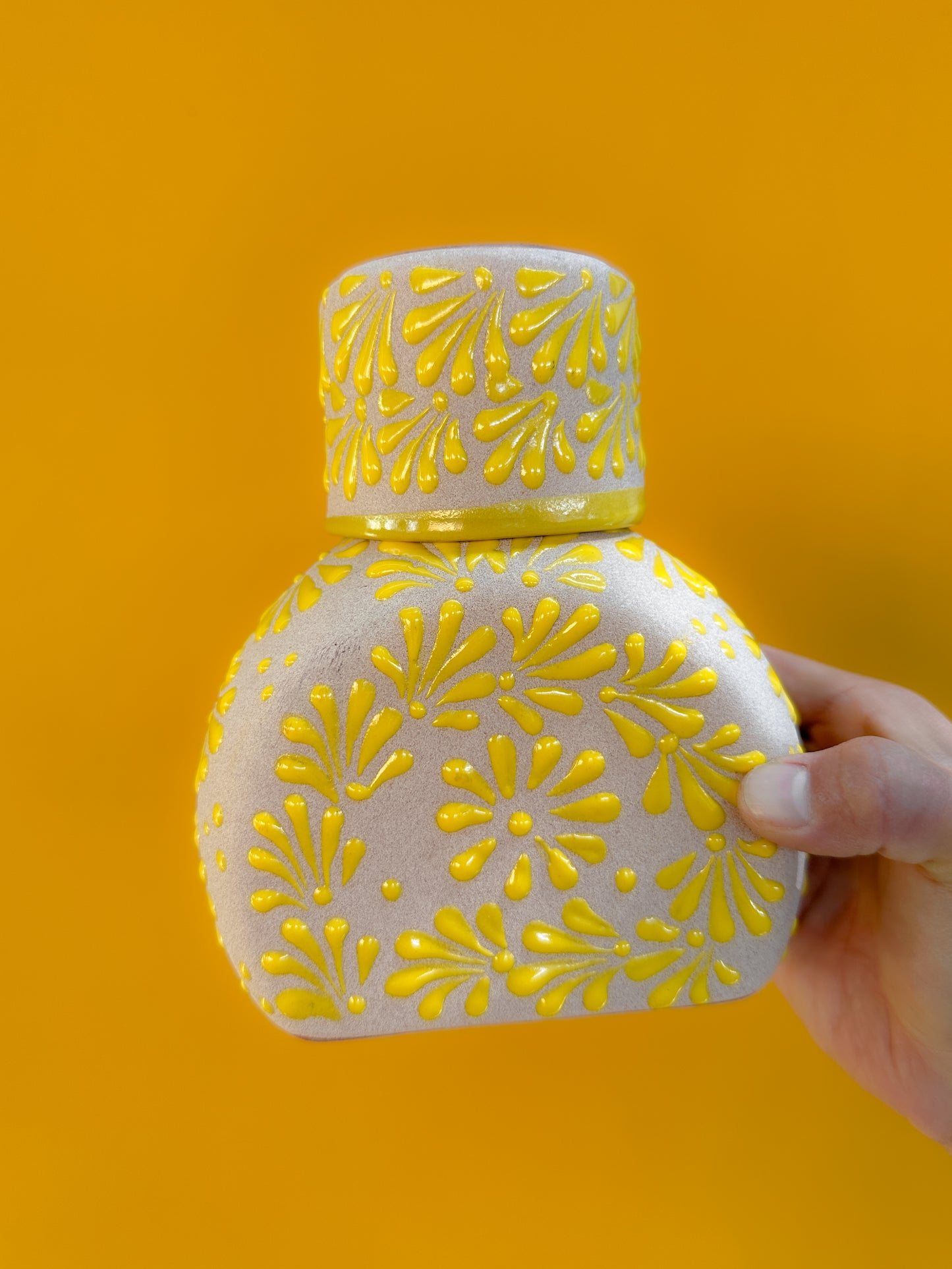 PRE-ORDER Yellow Tequilero Decanter (SHIPS IN APPROX. 14 WEEKS)