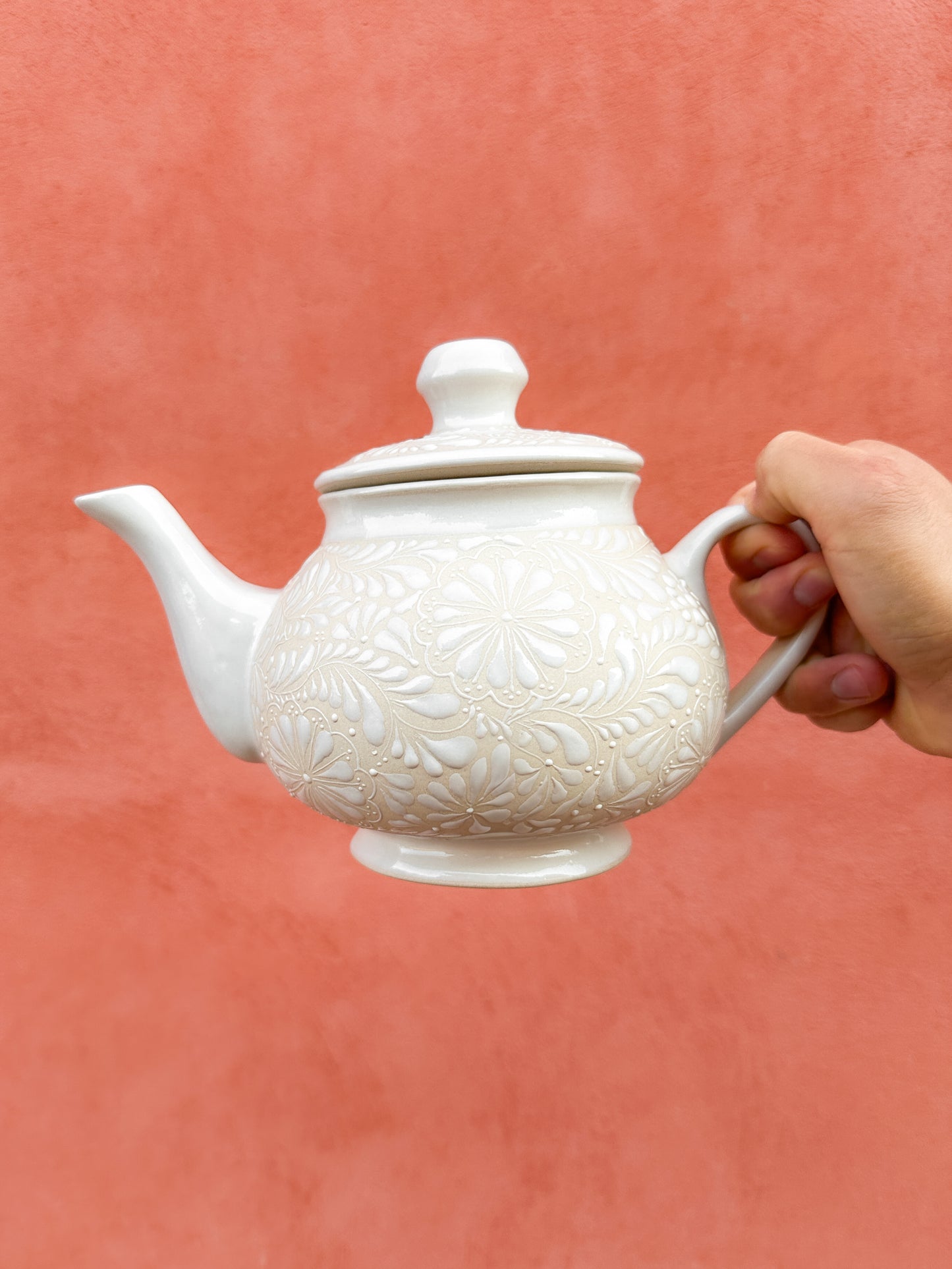 PRE-ORDER White Tea Pot (SHIPS IN APPROX. 6-12 WEEKS)