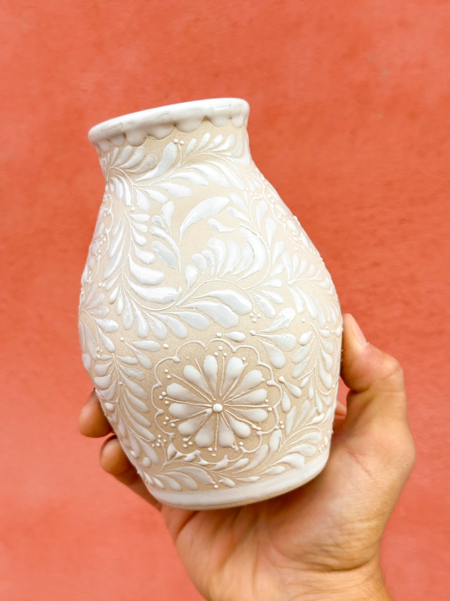 PRE-ORDER White Small Flower Vase (SHIPS IN APPROX. 6-12 WEEKS)