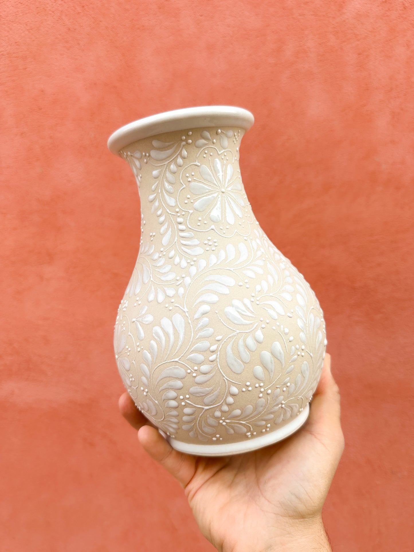 PRE-ORDER White Flower Vase (SHIPS IN APPROX. 6- 12 WEEKS)