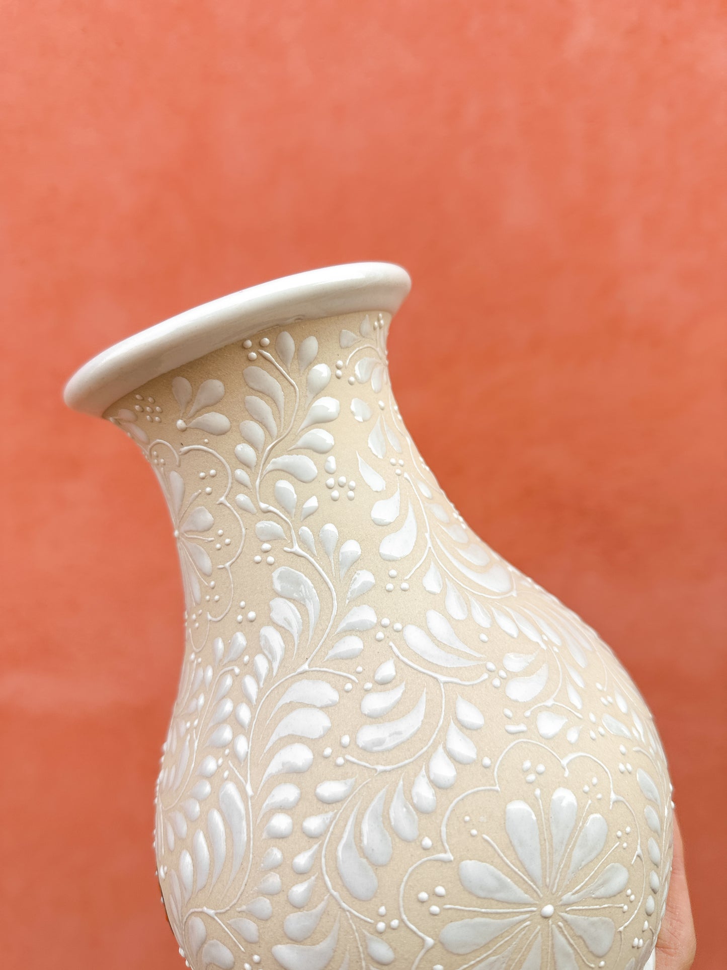 PRE-ORDER White Flower Vase (SHIPS IN APPROX. 6- 12 WEEKS)