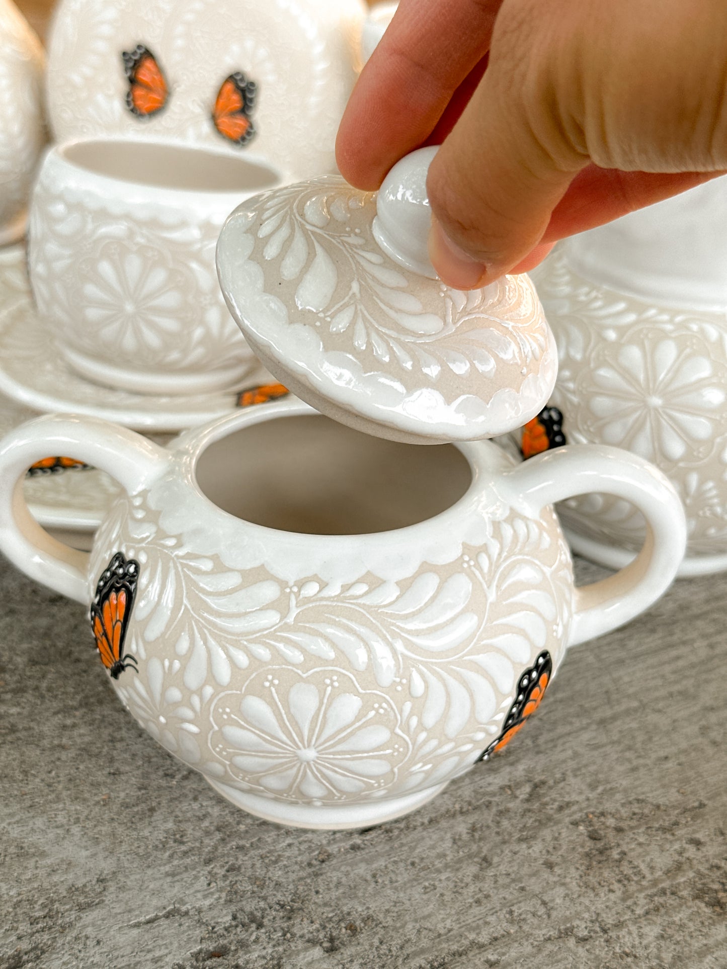 PRE-ORDER Monarca Butterflies Sugar Bowl (SHIPS IN APPROX. 6-12 WEEKS)