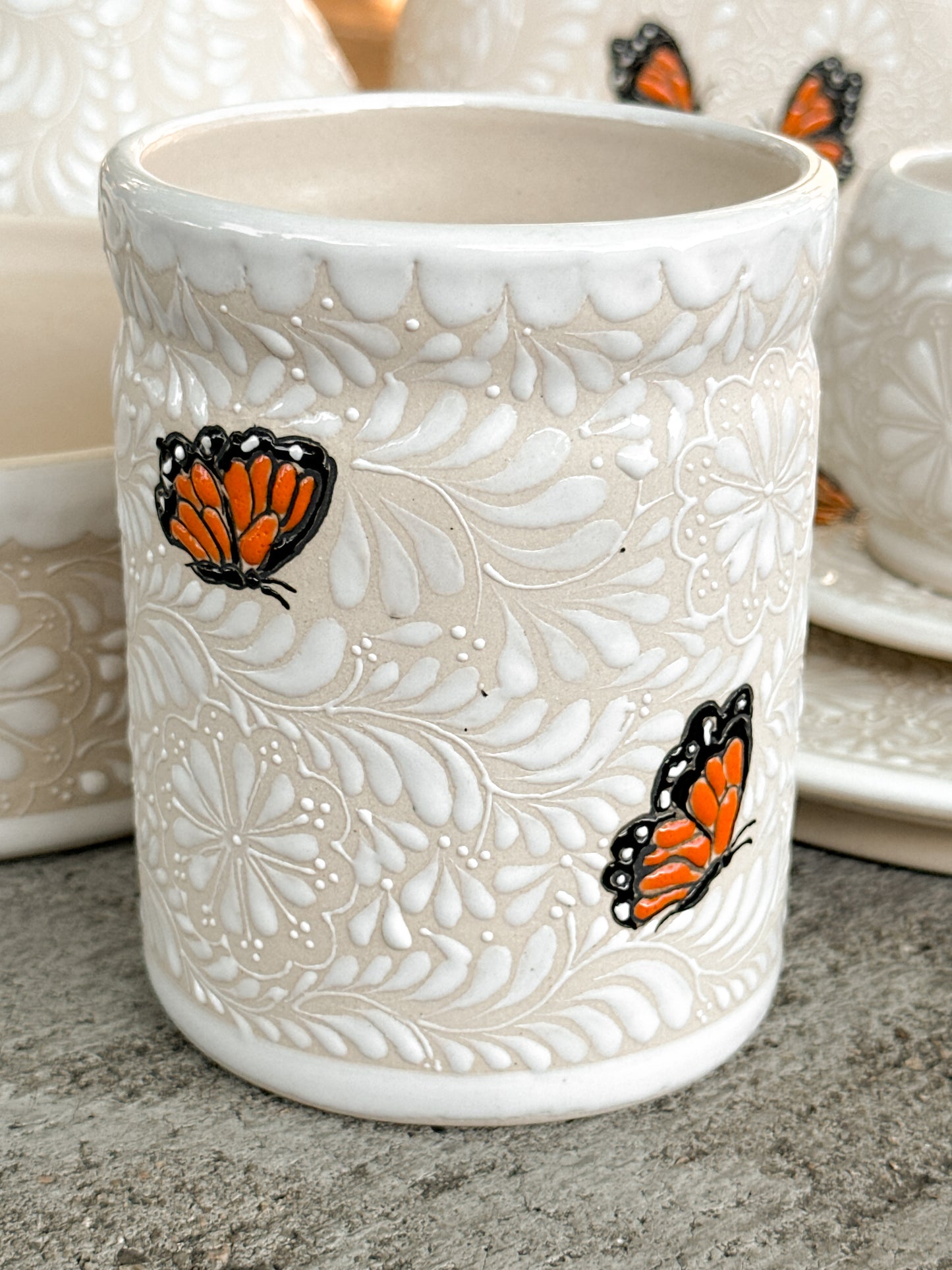 PRE-ORDEN Porta utensilios de cocina con mariposas Monarca (ENVÍO EN APROX. 6-12 SEMANAS)