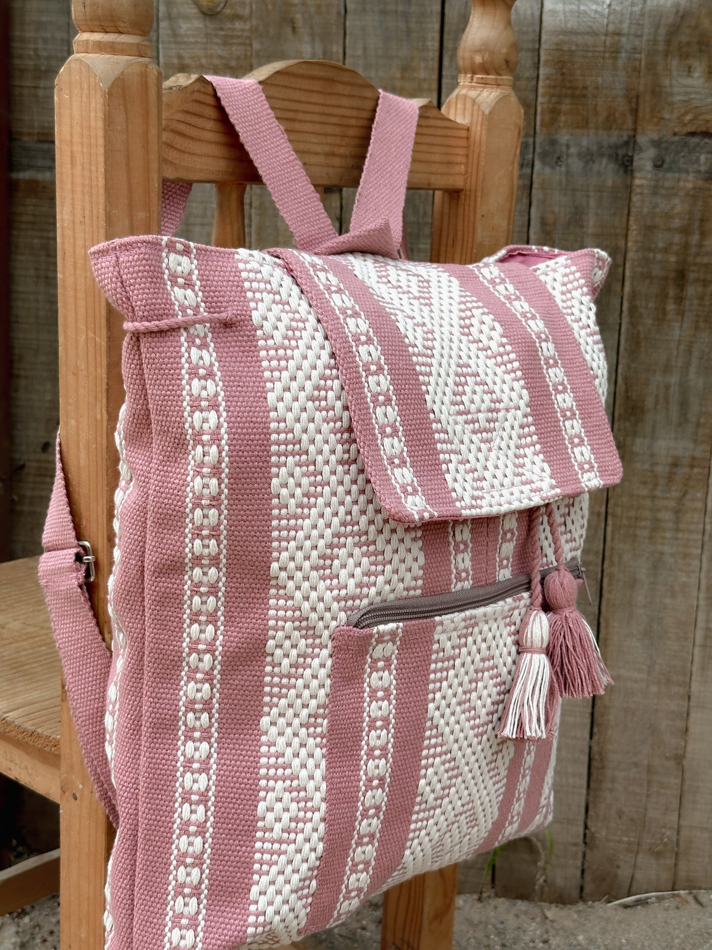 Mochila Jalieza tejida a mano