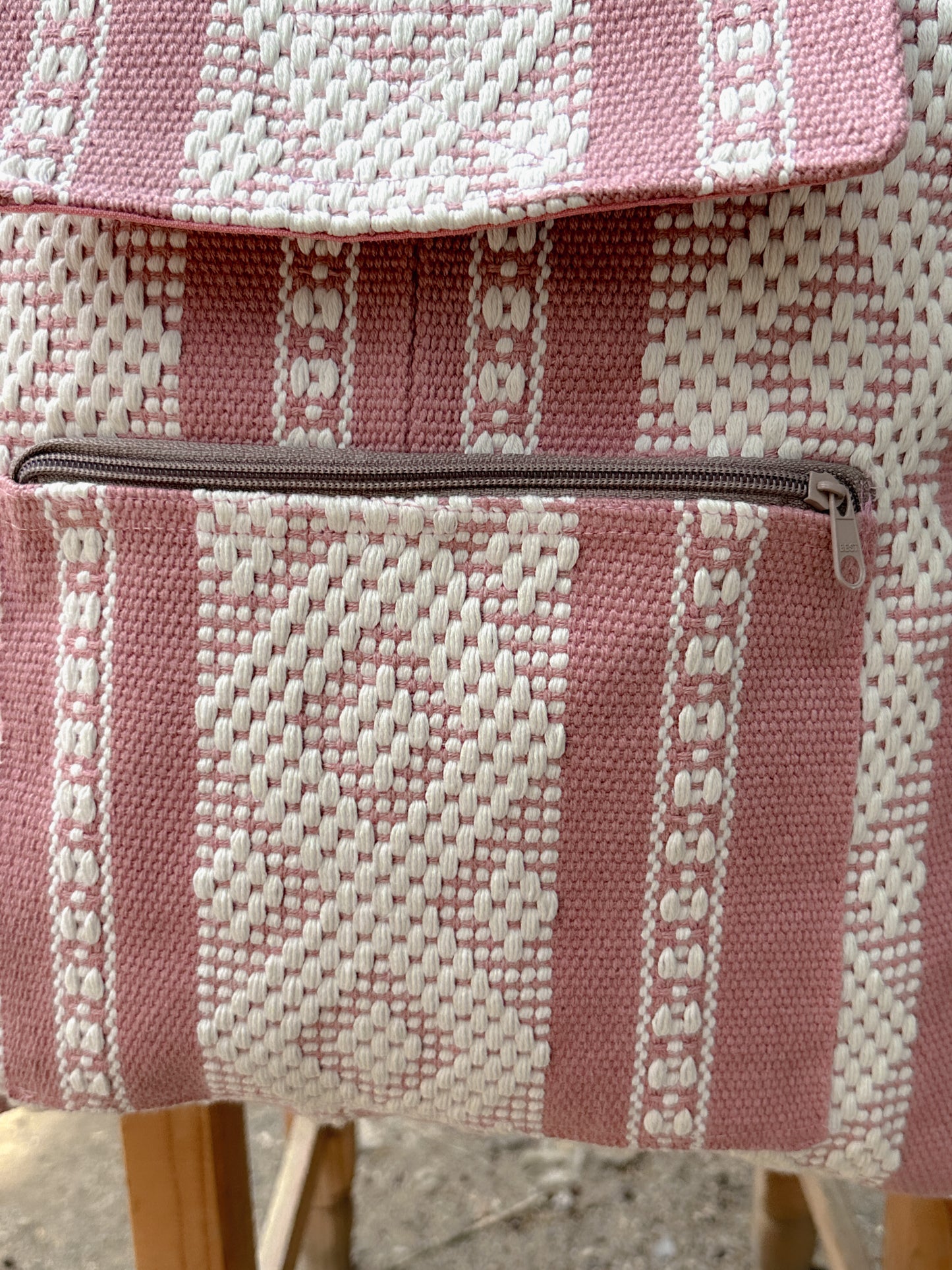 Mochila Jalieza tejida a mano