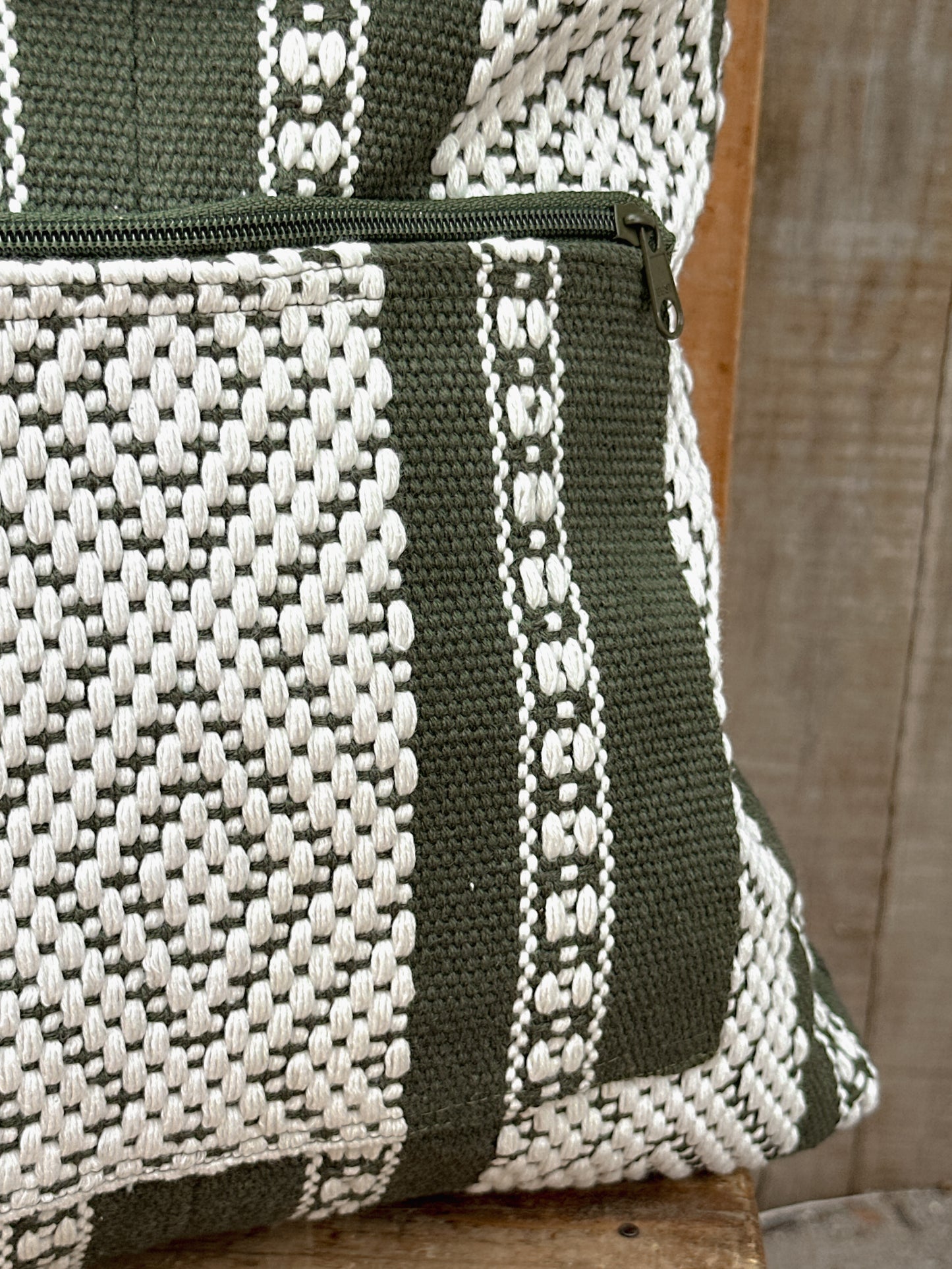 Mochila Jalieza tejida a mano