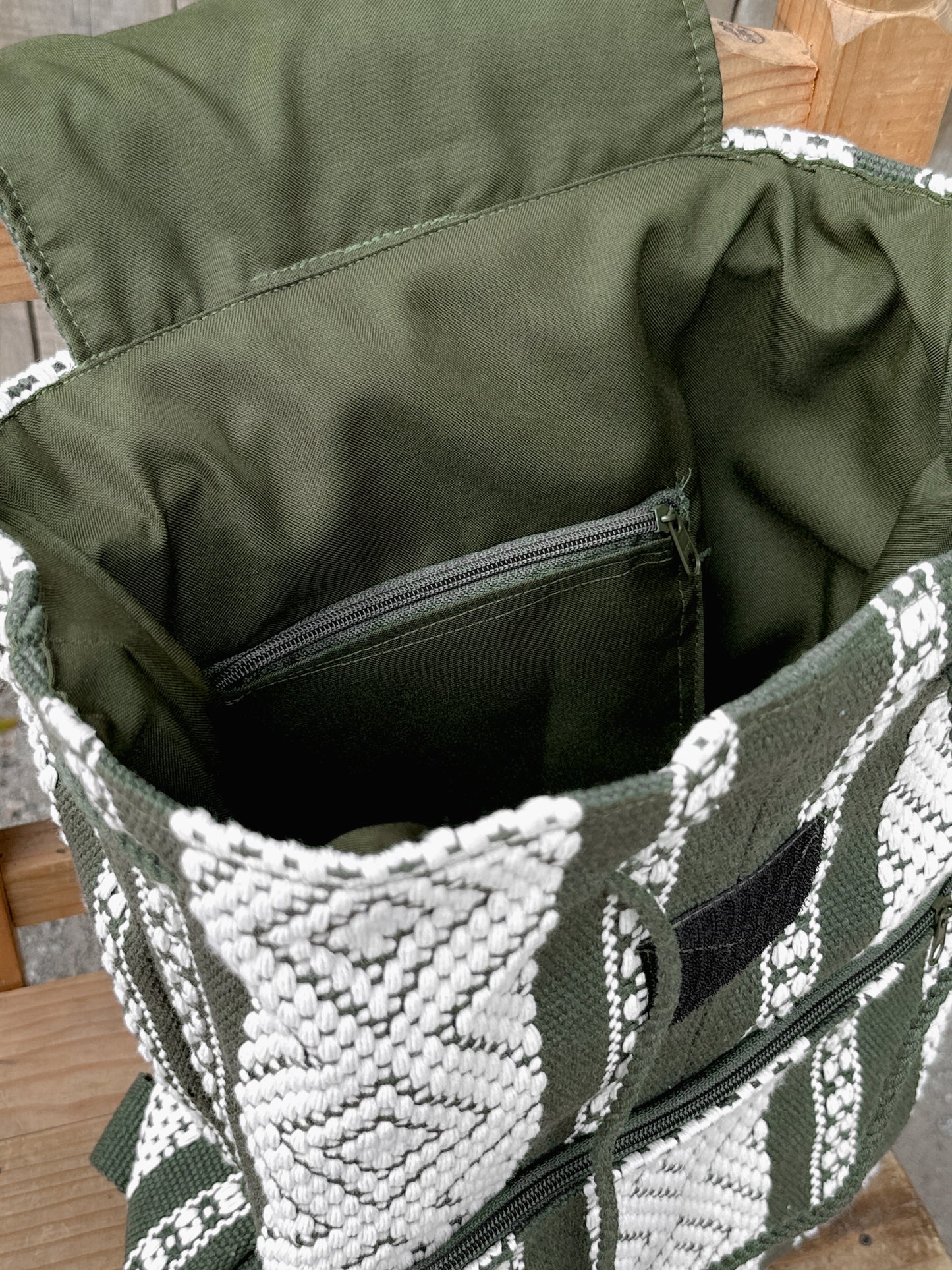 Mochila Jalieza tejida a mano