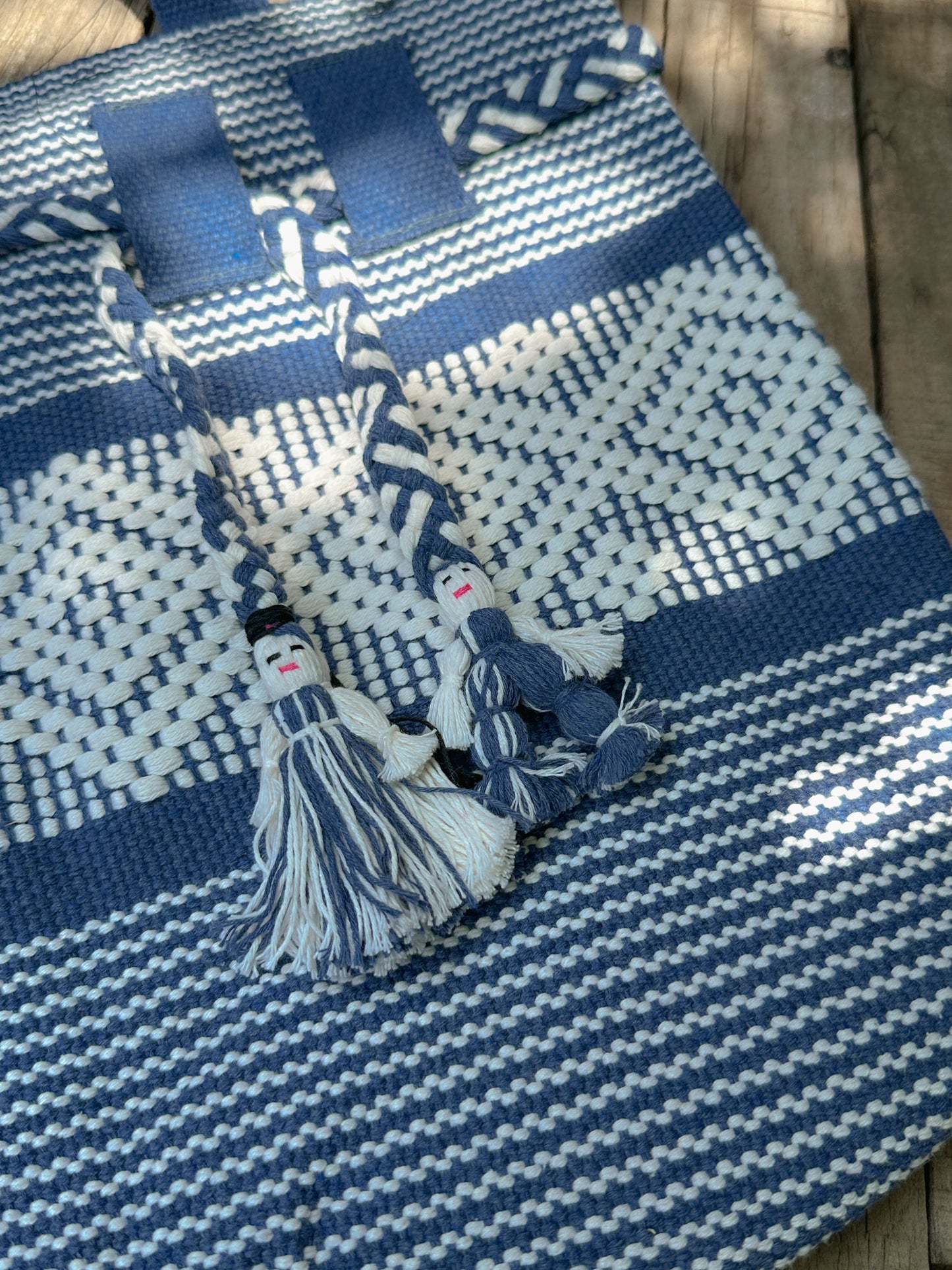 Bolso de mano Jalieza tejido a mano