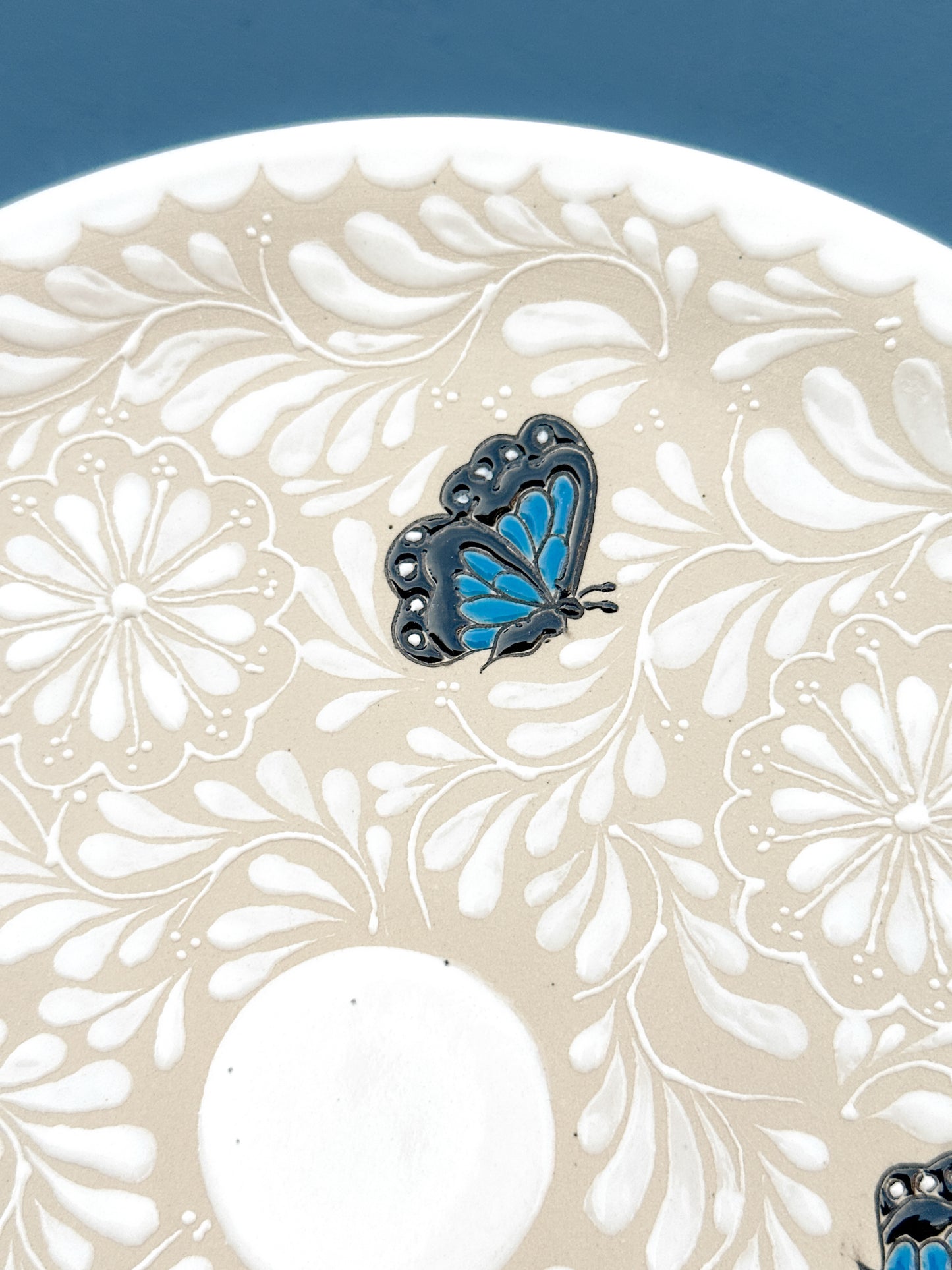 PRE-ORDER Monarca Butterflies Plate (SHIPS IN APPROX. 6-12 WEEKS)
