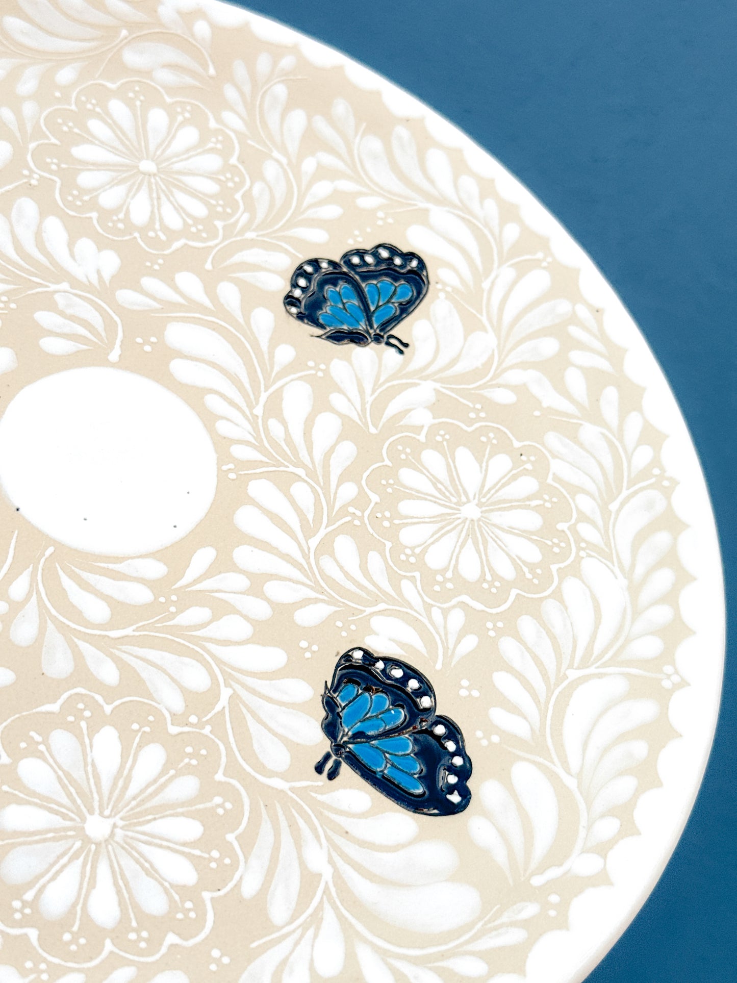 PRE-ORDER Monarca Butterflies Plate (SHIPS IN APPROX. 6-12 WEEKS)