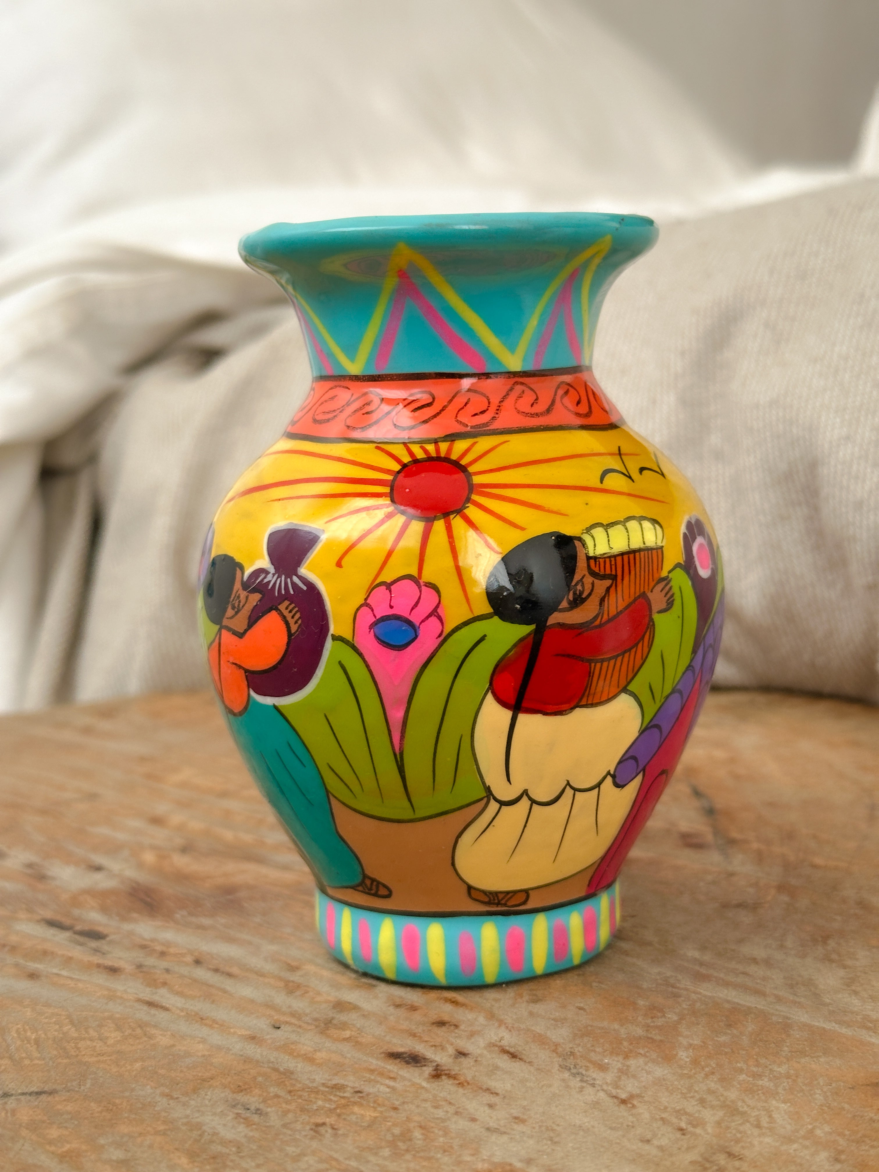 "Historias de Mexico" Mini Flower Vase