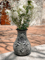 PRE-ORDEN Jarrón de flores otomí en blanco y negro (ENVÍO EN APROX. 6-12 SEMANAS)