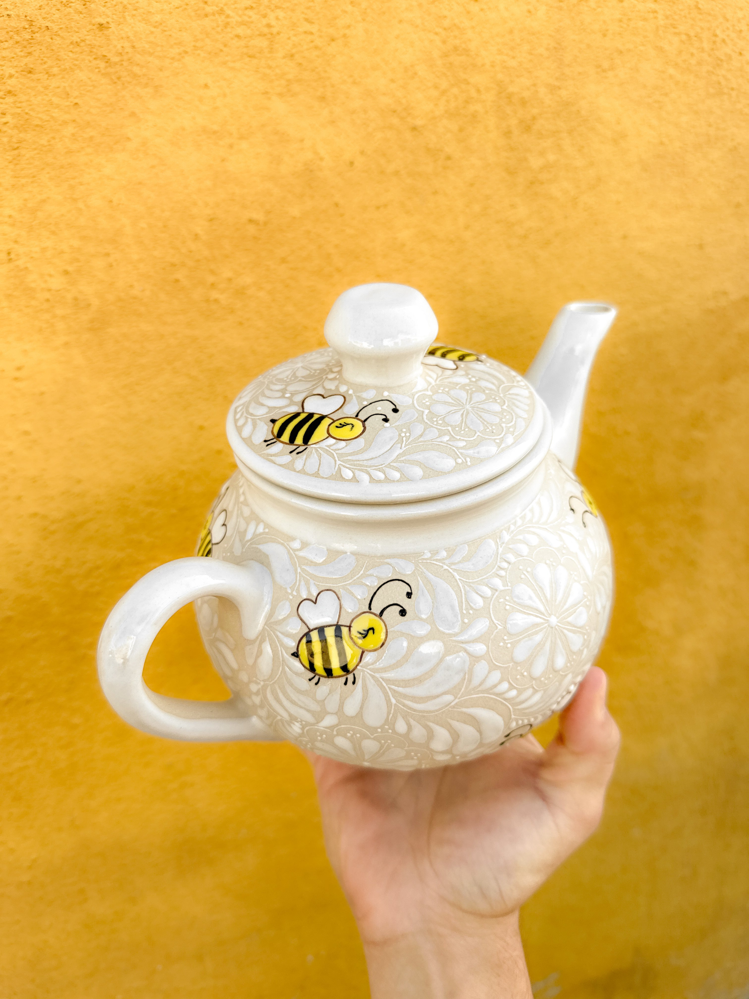 PRE-ORDER Bees Tea Pot (SHIPS IN APPROX. 6-12 WEEKS)