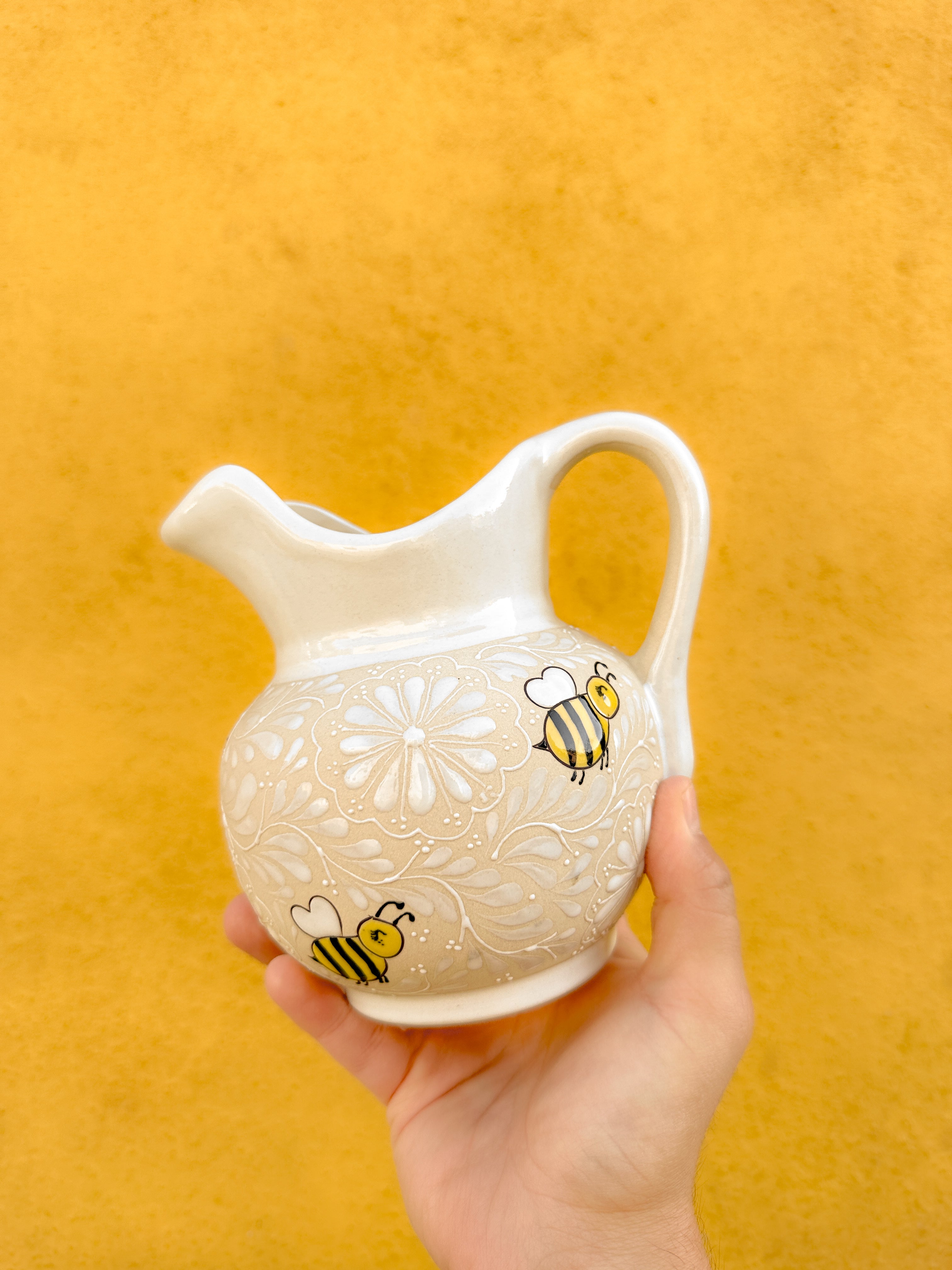 PRE-ORDER Bees Jarra (SHIPS IN APPROX. 6-12 WEEKS)