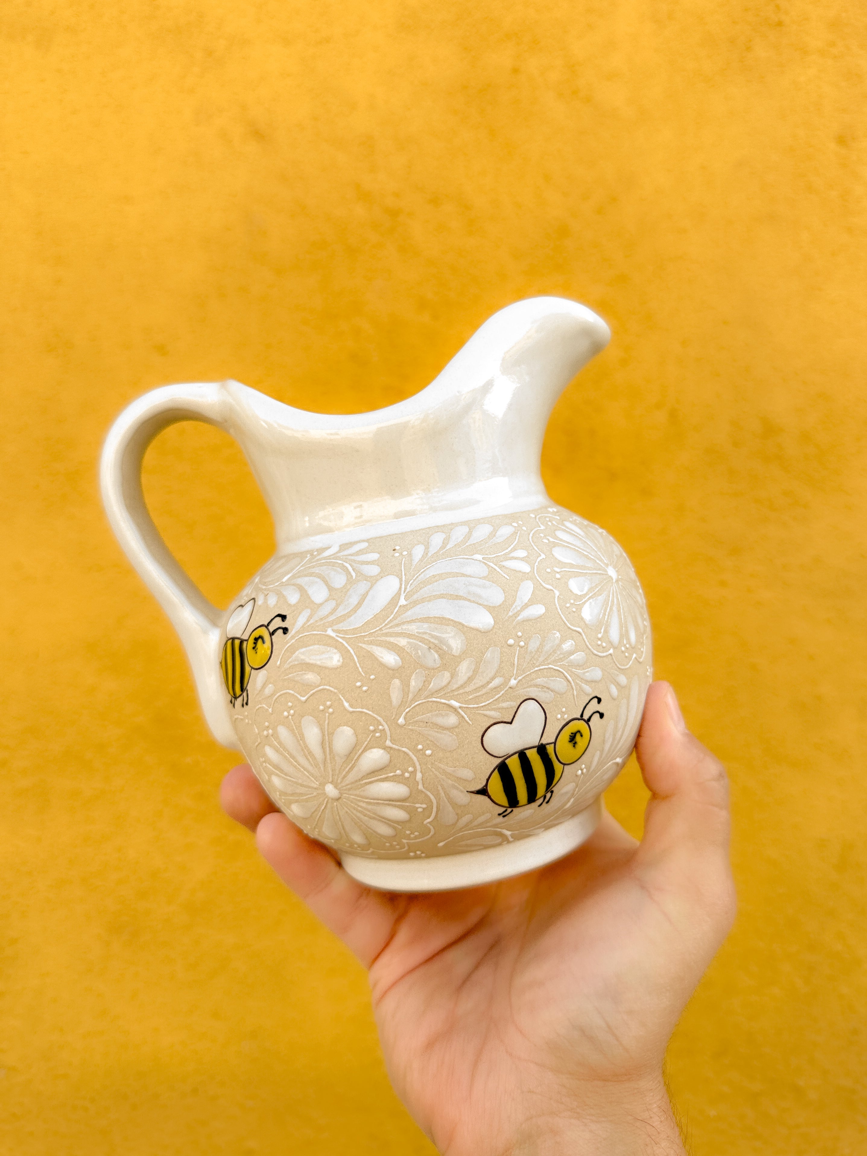 PRE-ORDER Bees Jarra (SHIPS IN APPROX. 6-12 WEEKS)