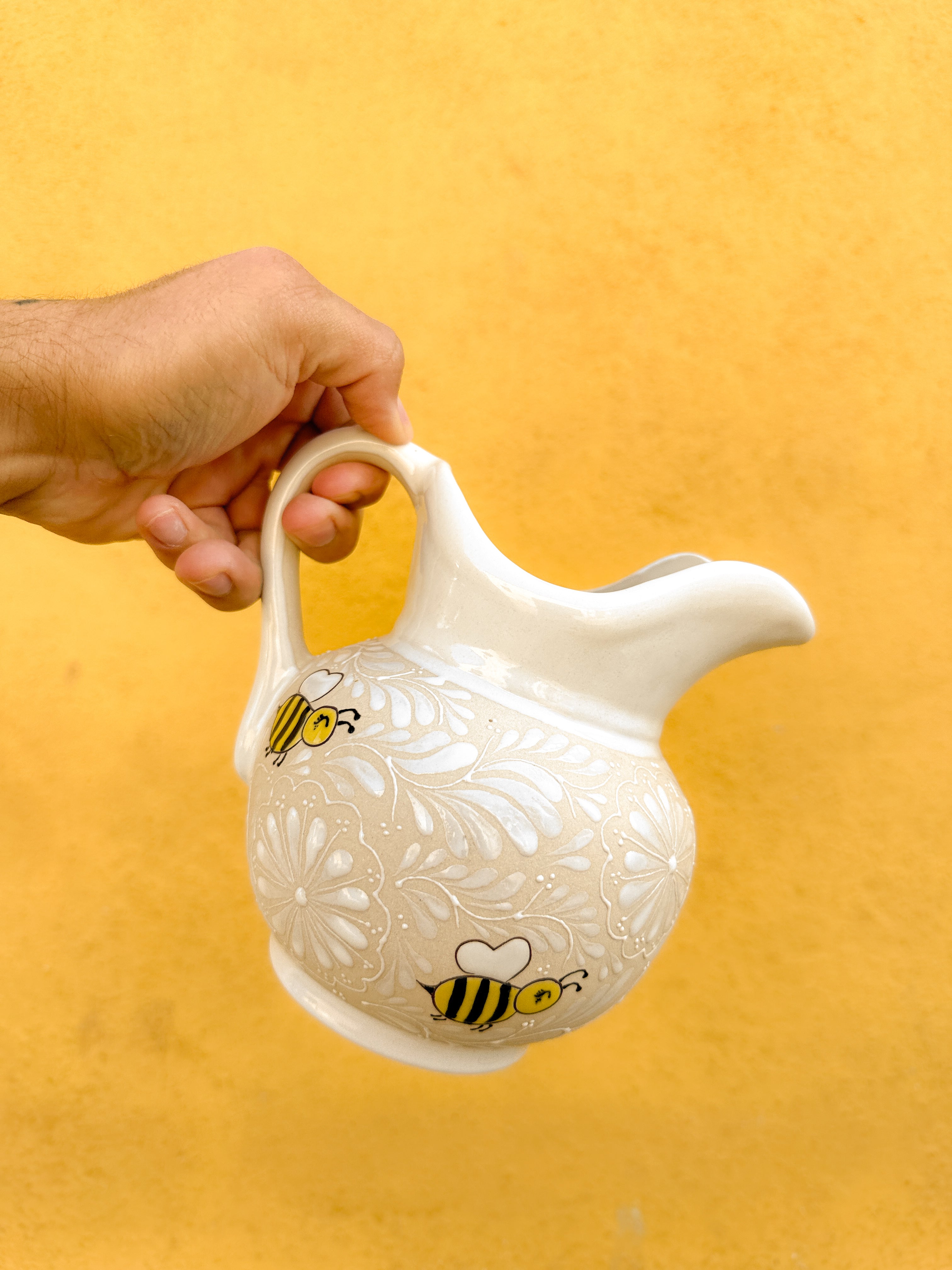 RESERVA Bees Jarra (ENVÍO EN APROX. 6-12 SEMANAS)