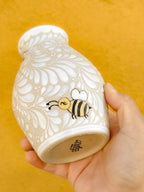 PEDIDO ANTICIPADO Jarrón pequeño con flores de abejas (ENVÍO EN APROX. 6-12 SEMANAS)