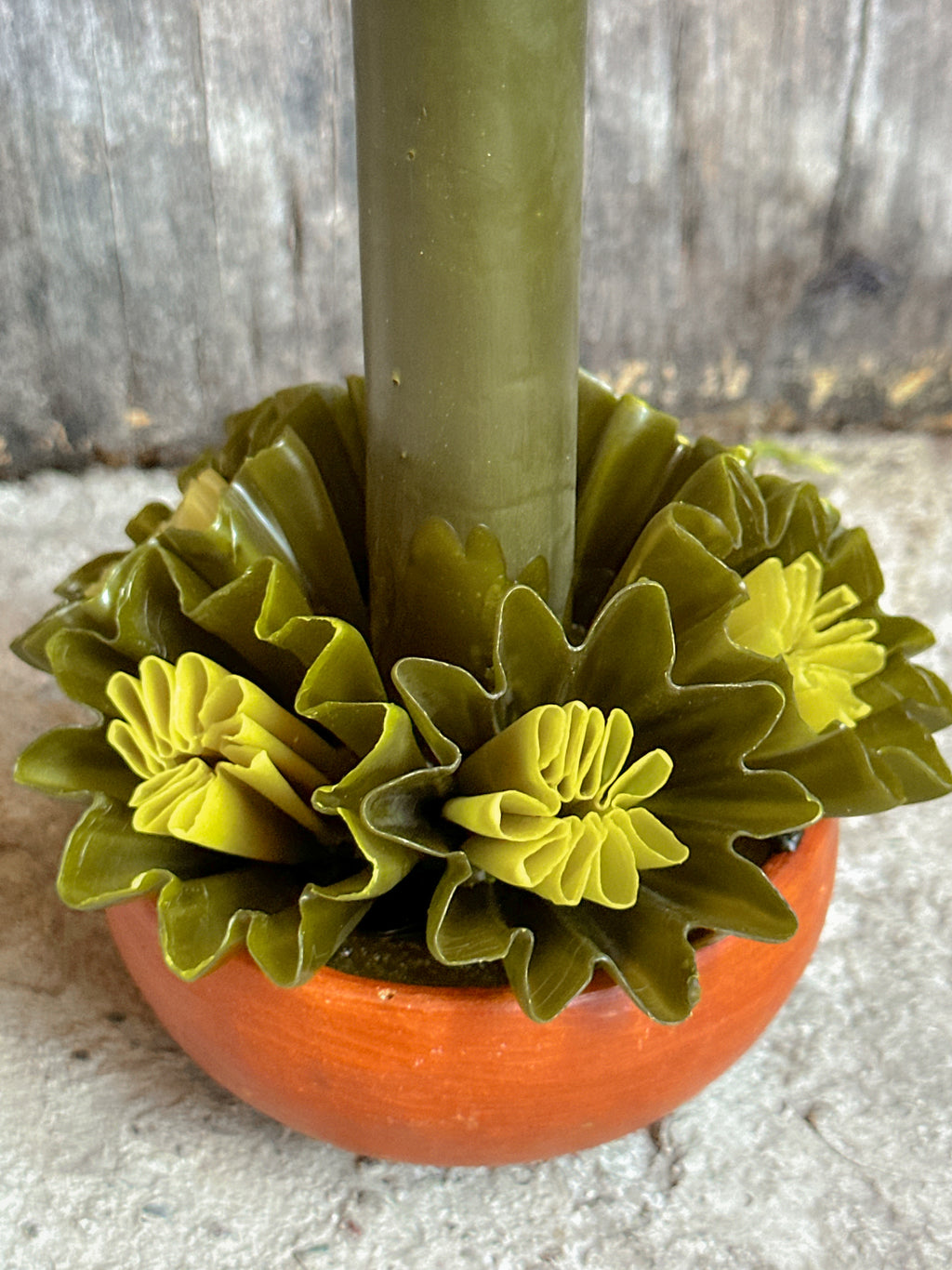 Leslie Medium Beeswax Candle