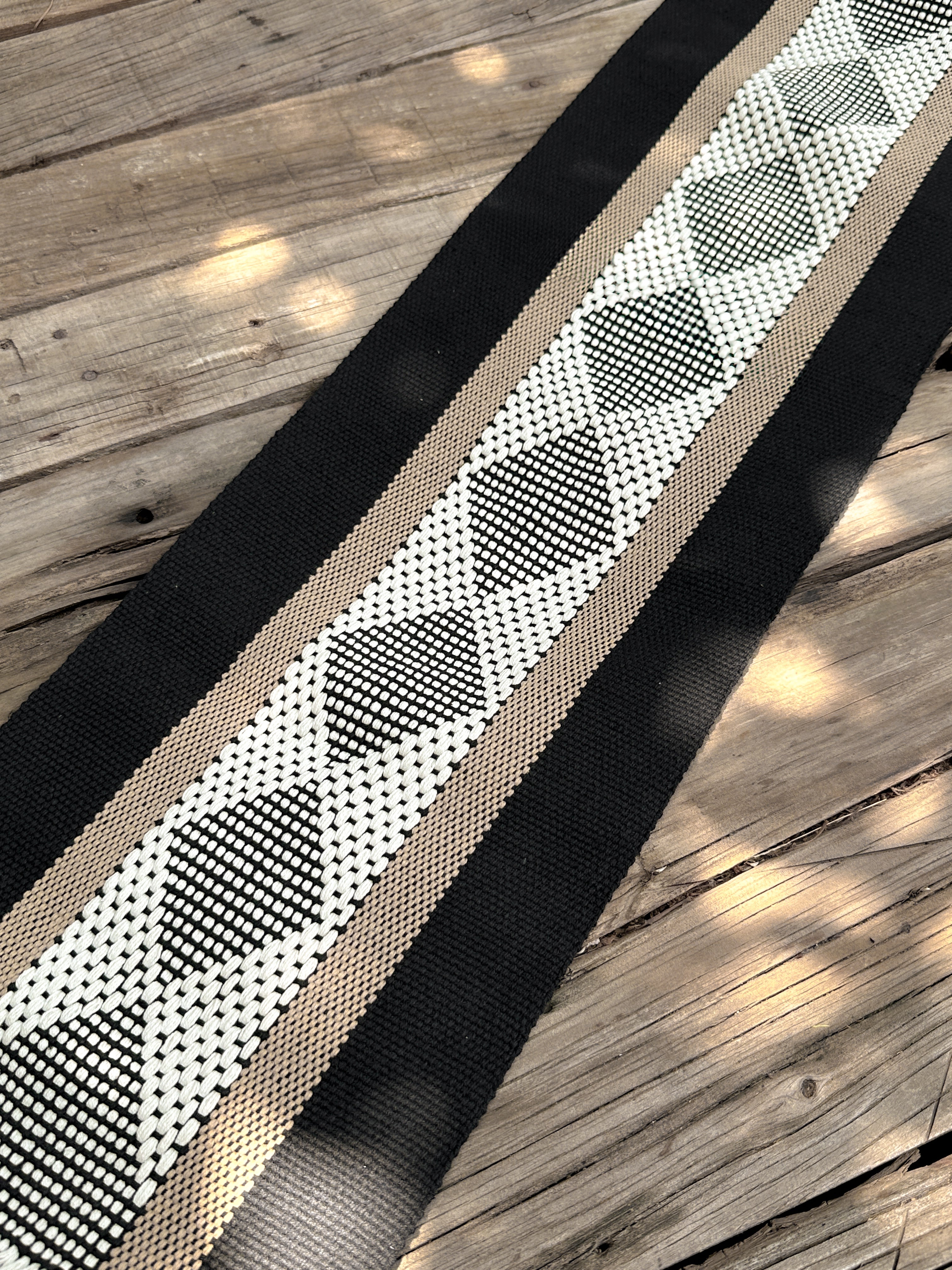 Morgana Jalieza Table Runner