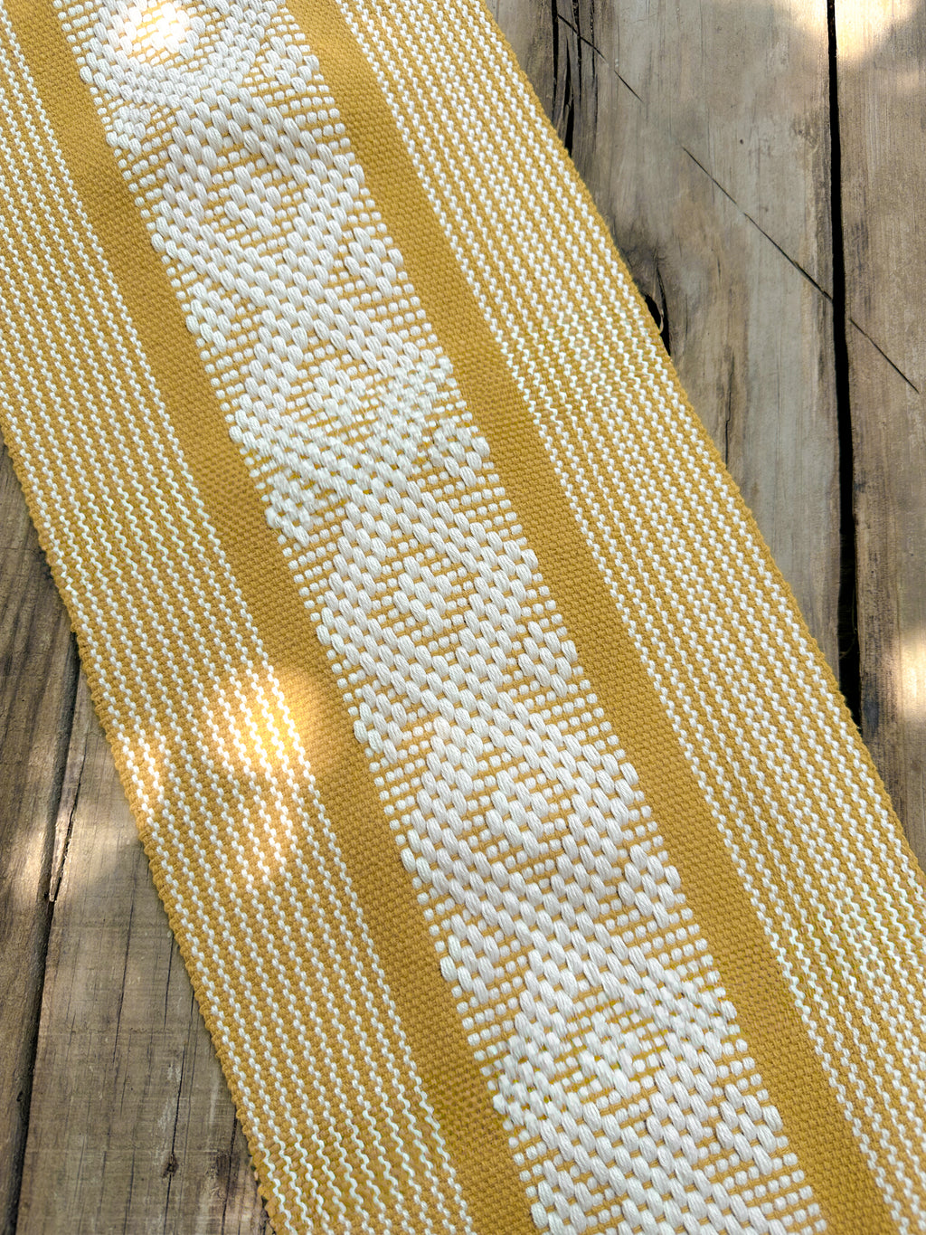Stella Jalieza Table Runner