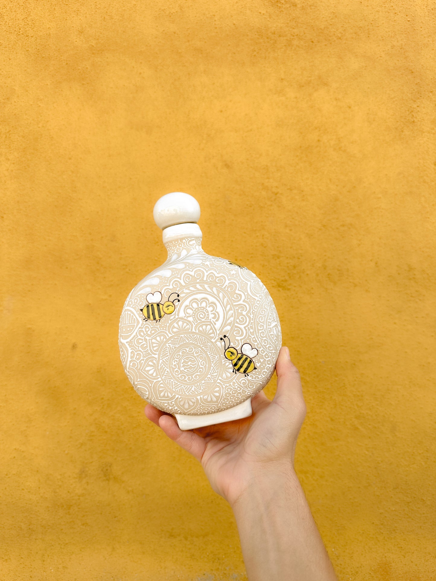 PRE-ORDER Bees Liquor Decanter (SHIPS IN APPROX. 6-12 WEEKS)