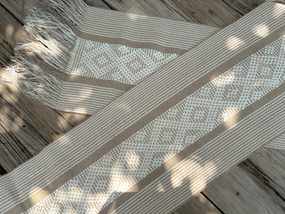 Lorel Jalieza Table Runner