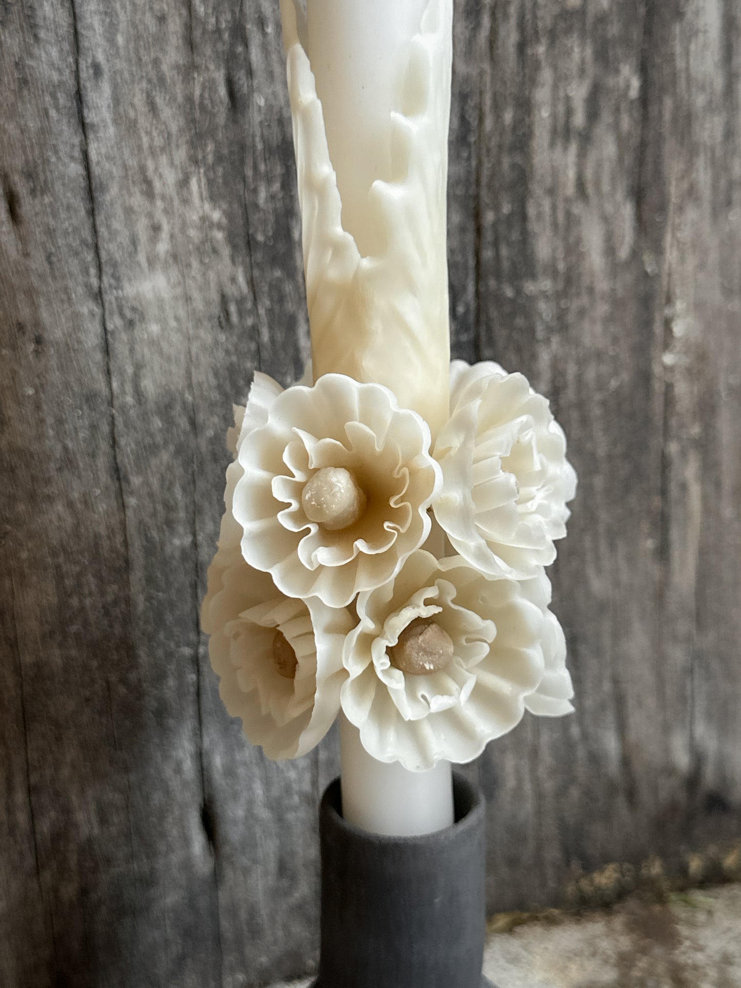 Luz Beeswax Taper Candle