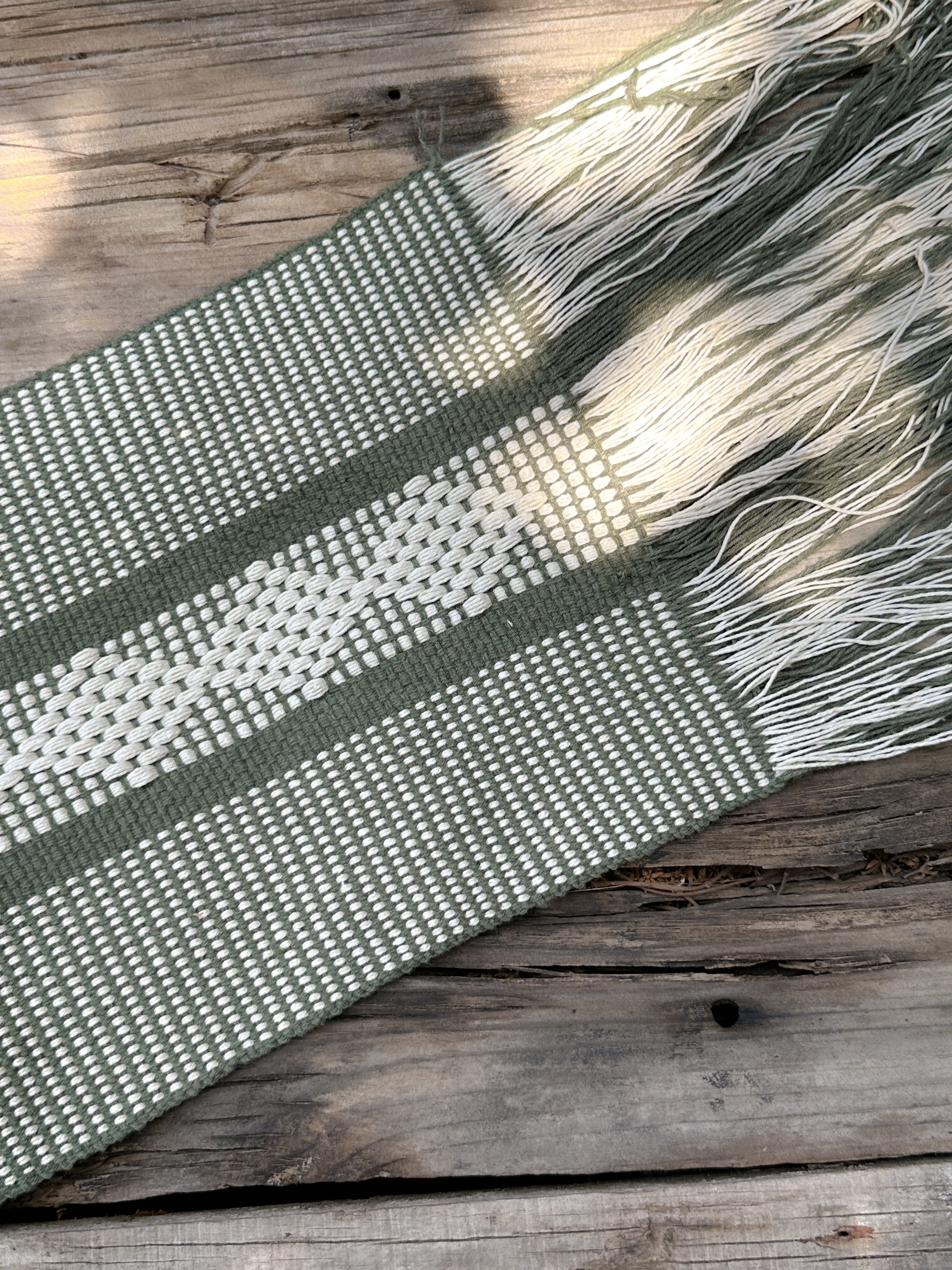 Fauna Jalieza Table Runner