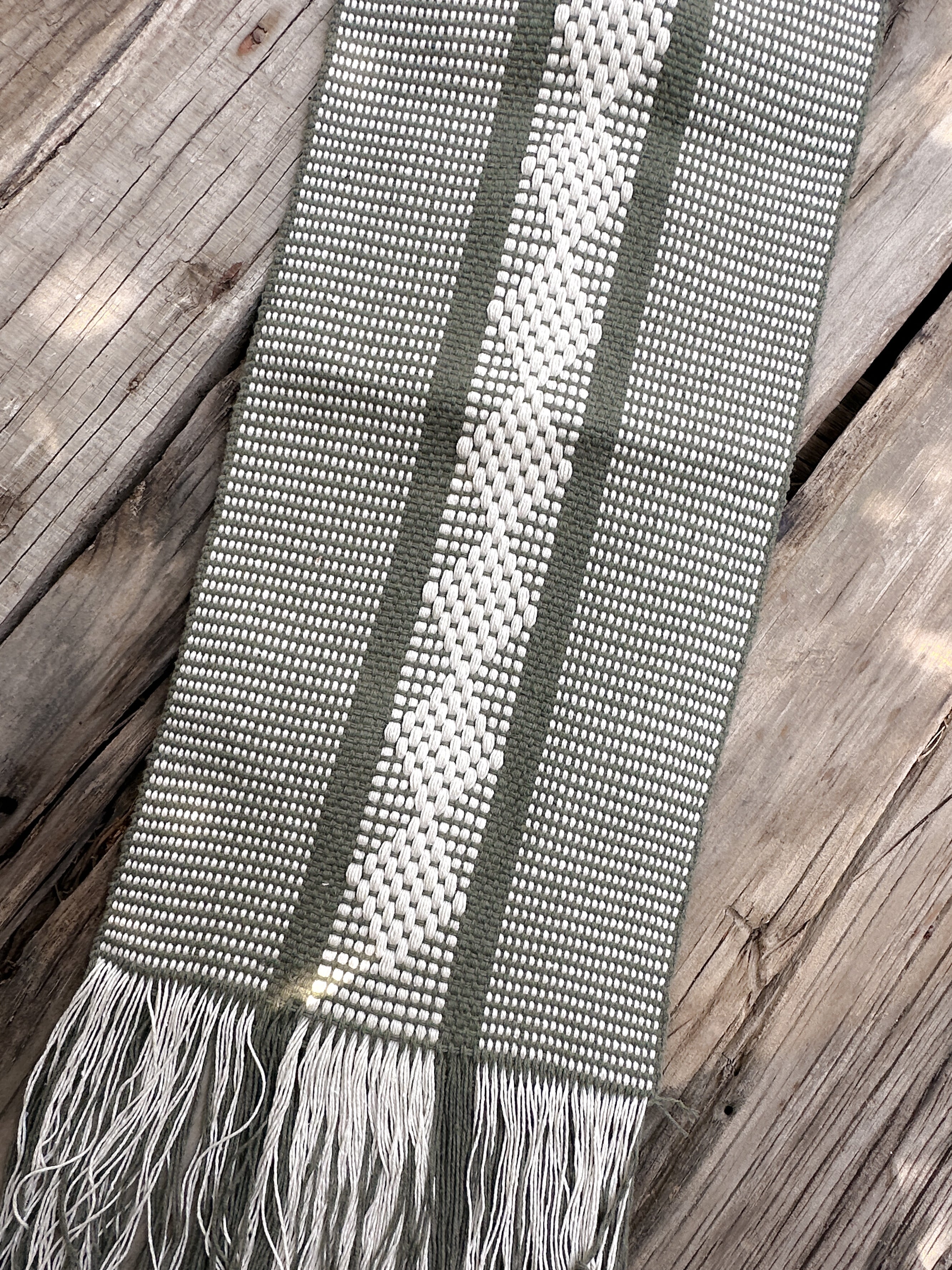 Fauna Jalieza Table Runner