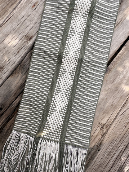 Fauna Jalieza Table Runner