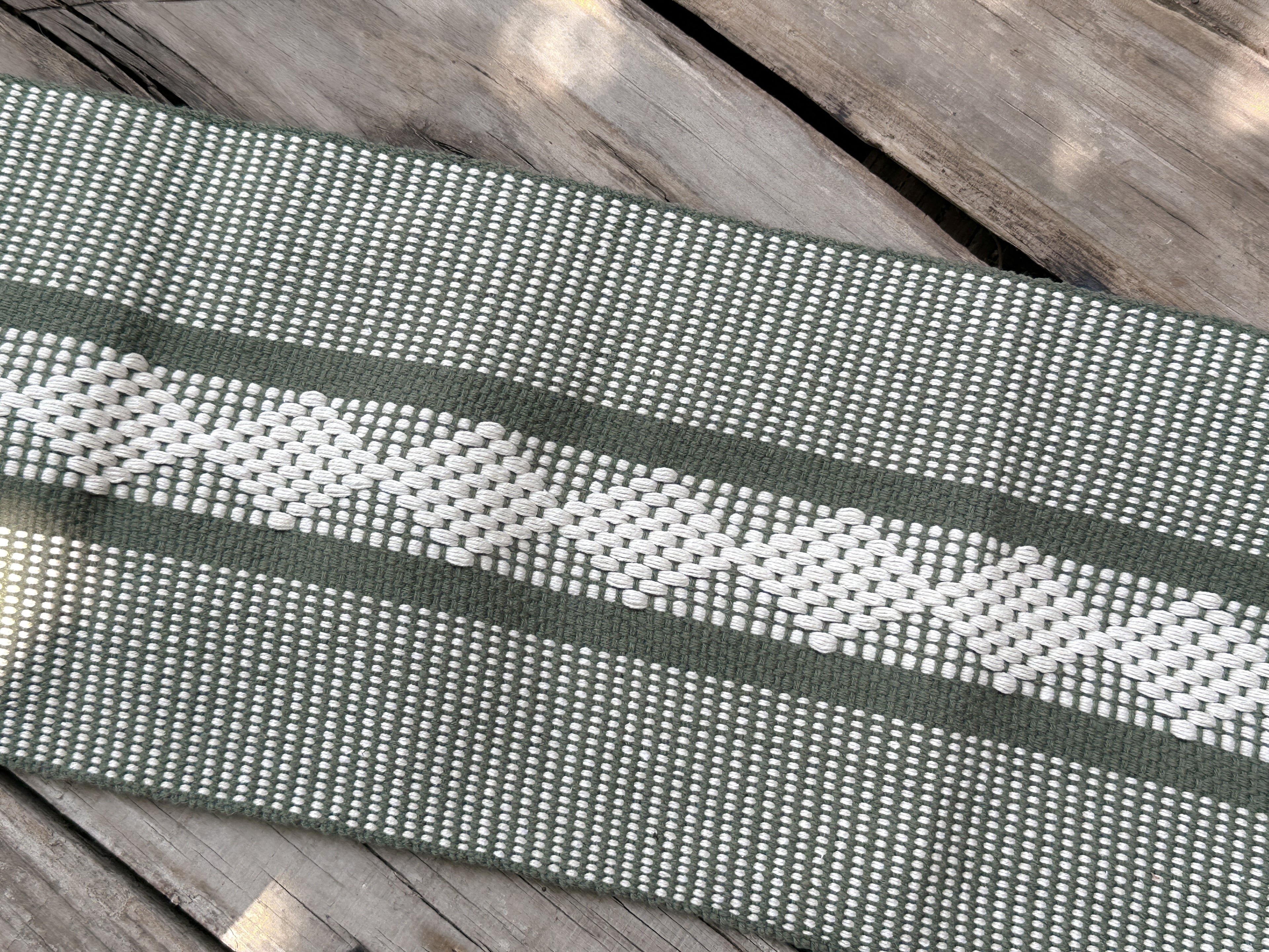 Fauna Jalieza Table Runner