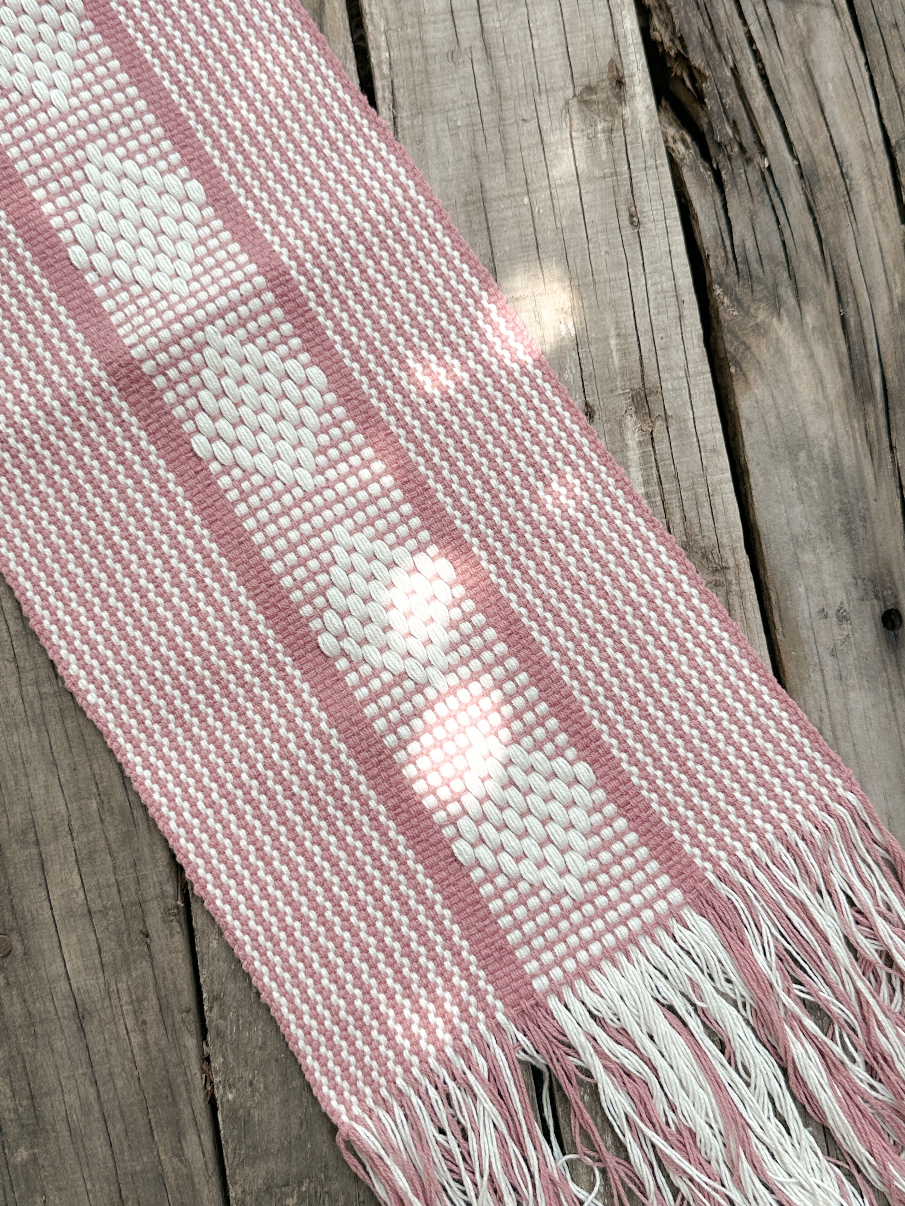 Flora Jalieza Table Runner