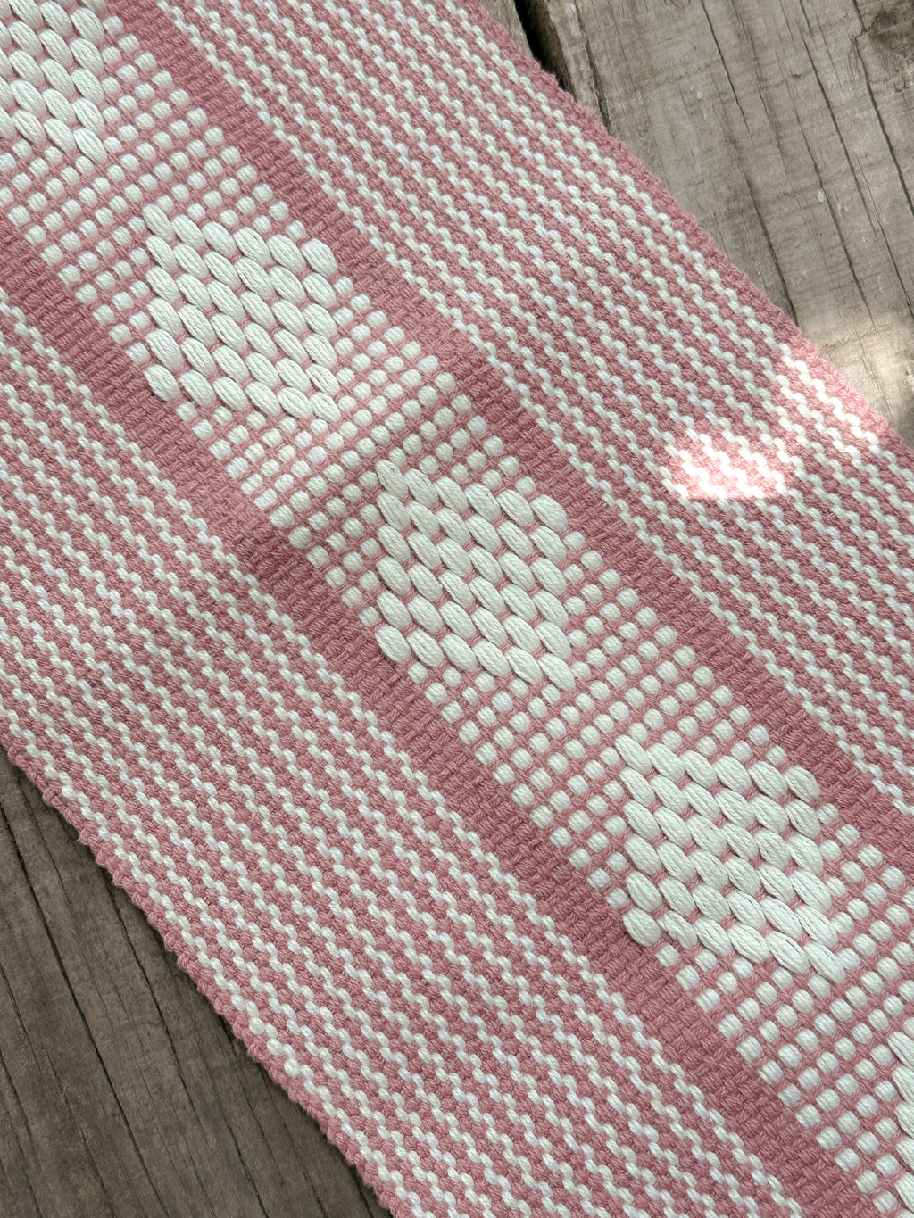 Flora Jalieza Table Runner