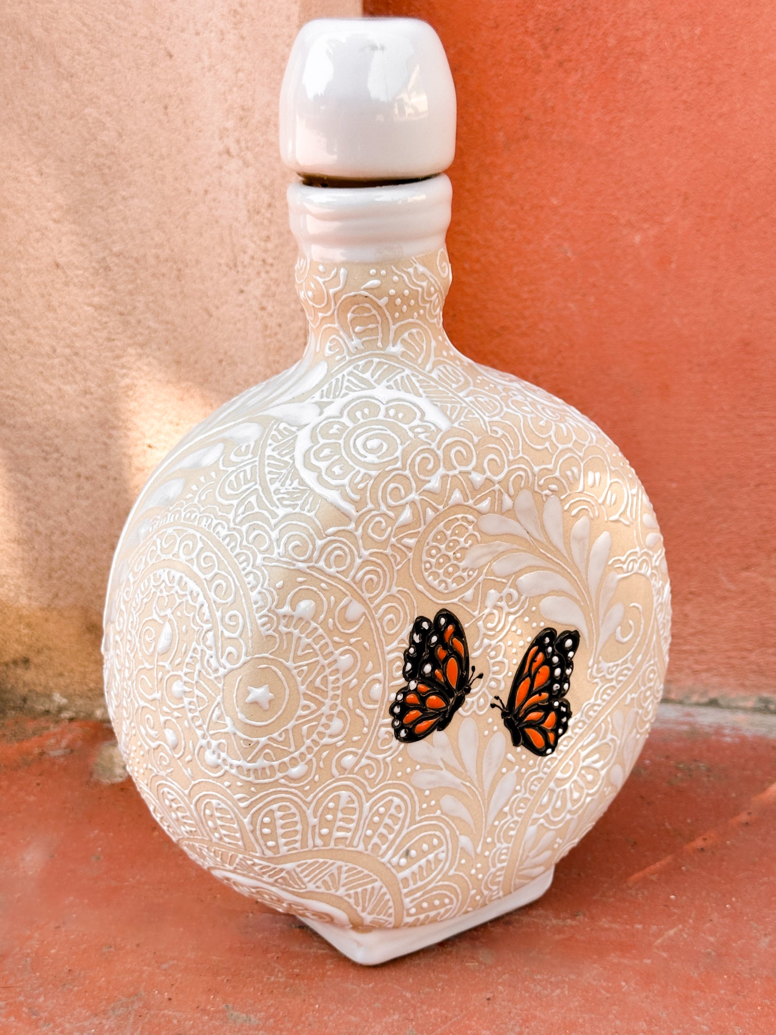 PRE-ORDER Monarca Butterflies Liquor Decanter (SHIPS IN APPROX. 6-12 WEEKS)