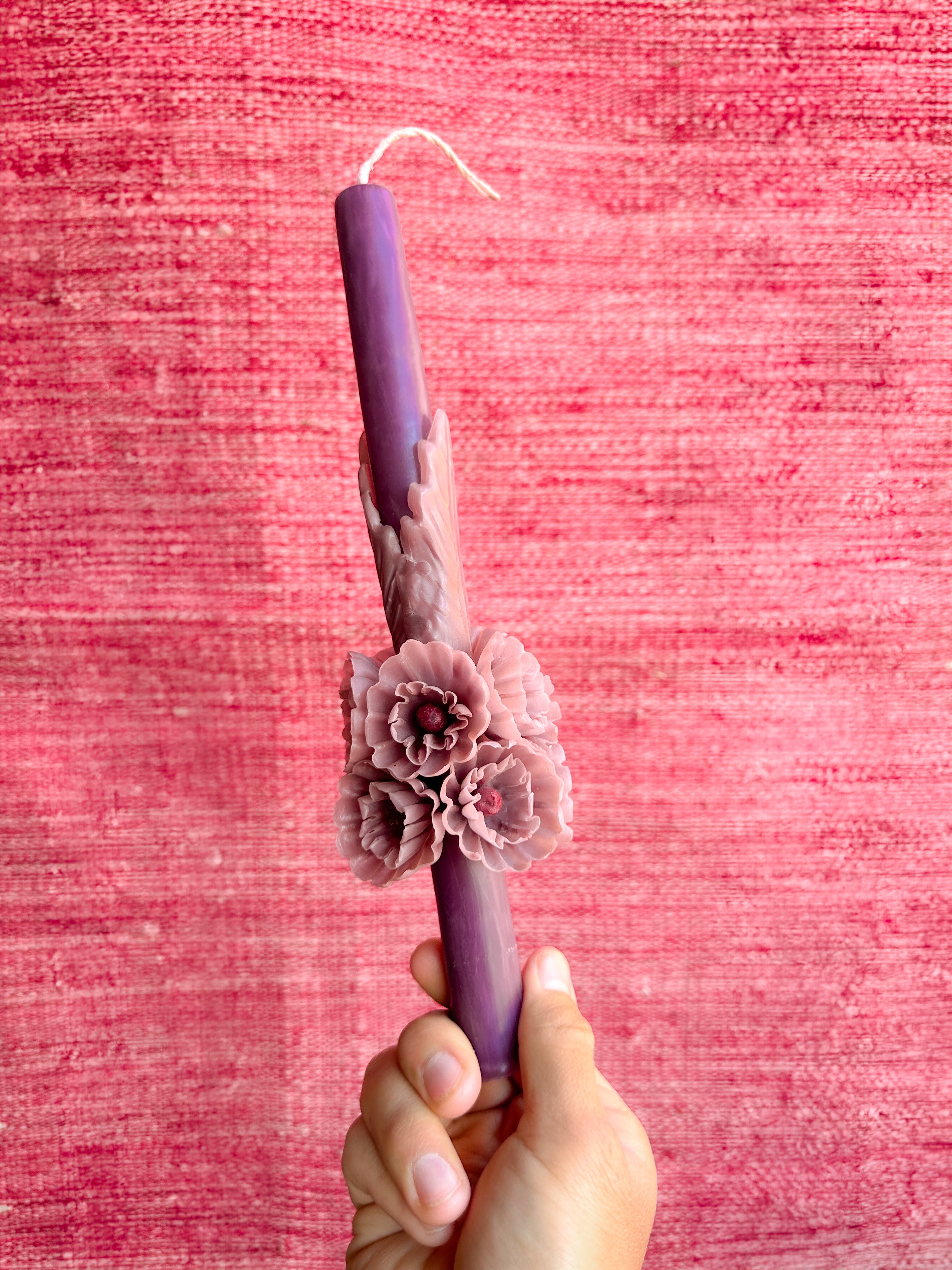 Luz Beeswax Taper Candle