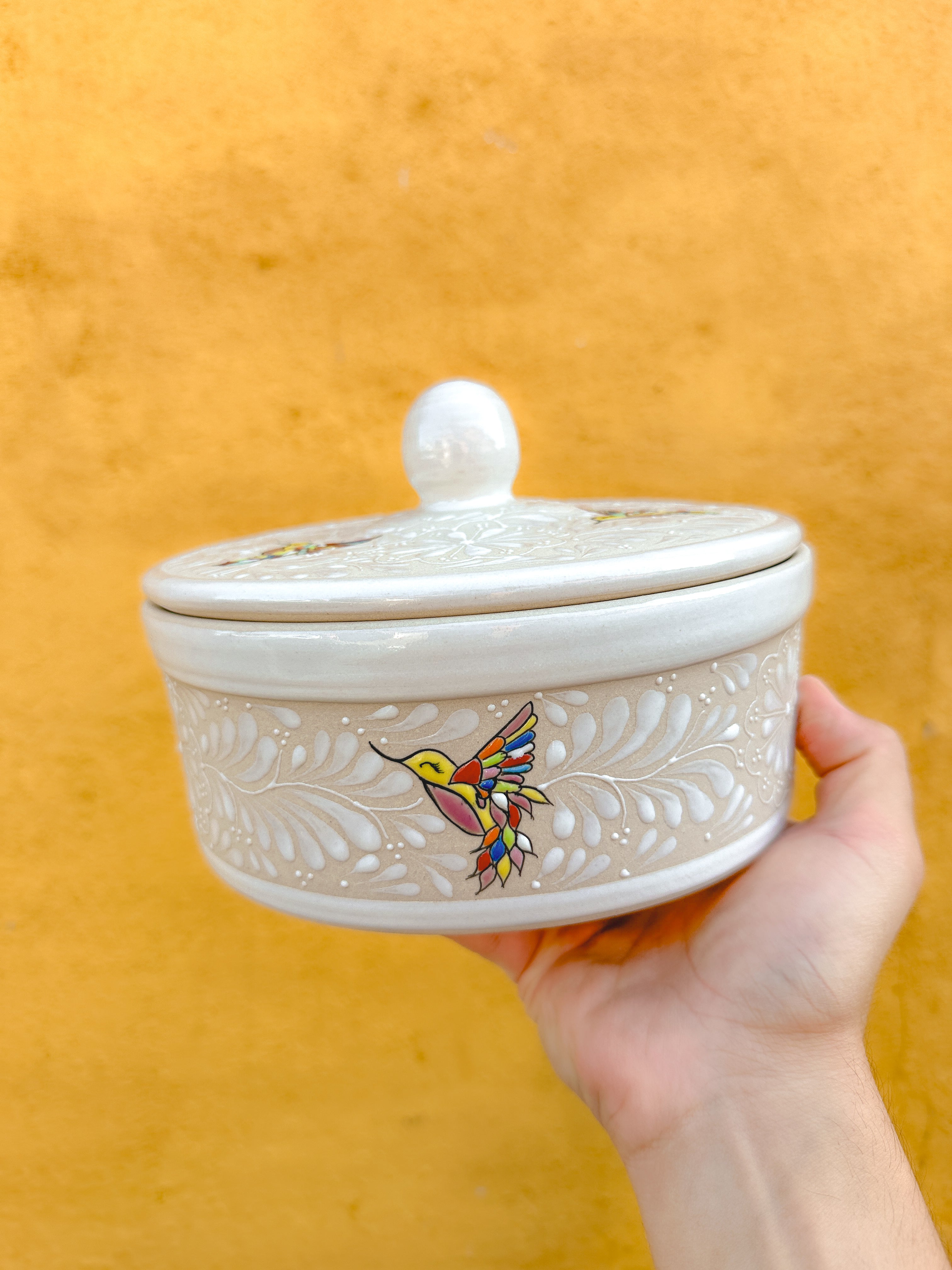 PRE-ORDER Hummingbirds Tortillas Holder (SHIPS IN APPROX. 6-12 WEEKS)