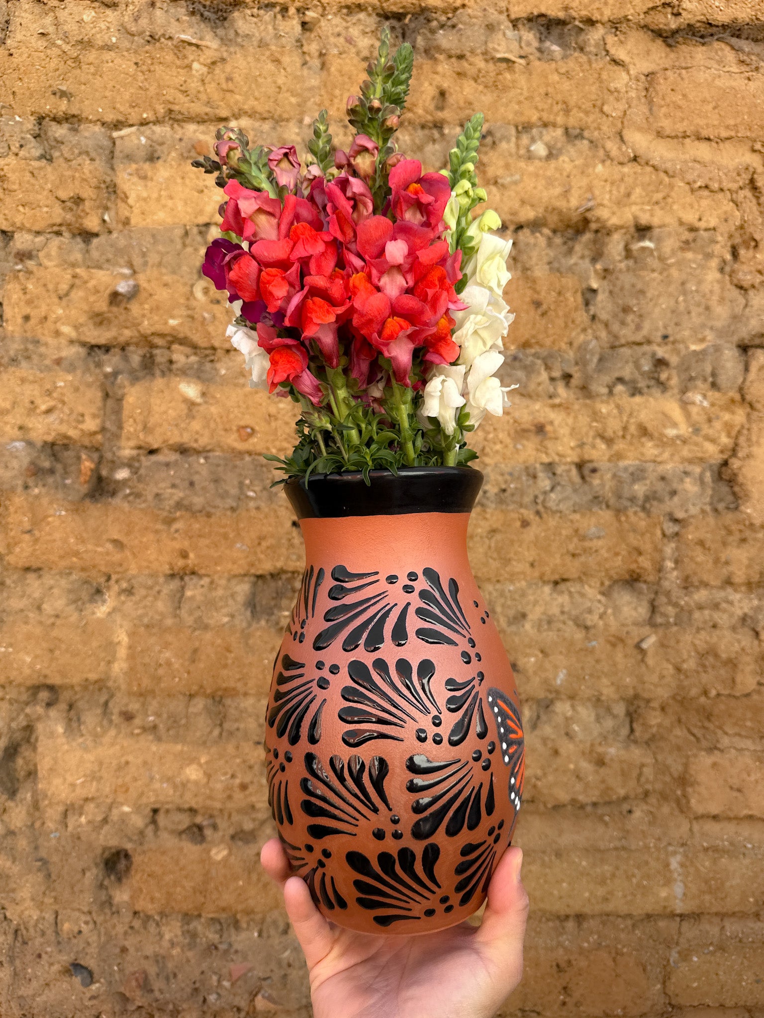 PRE-ORDER Brown Butterfly Monarch Flower Vase (SHIPS IN APPROX. 6-12 WEEKS)