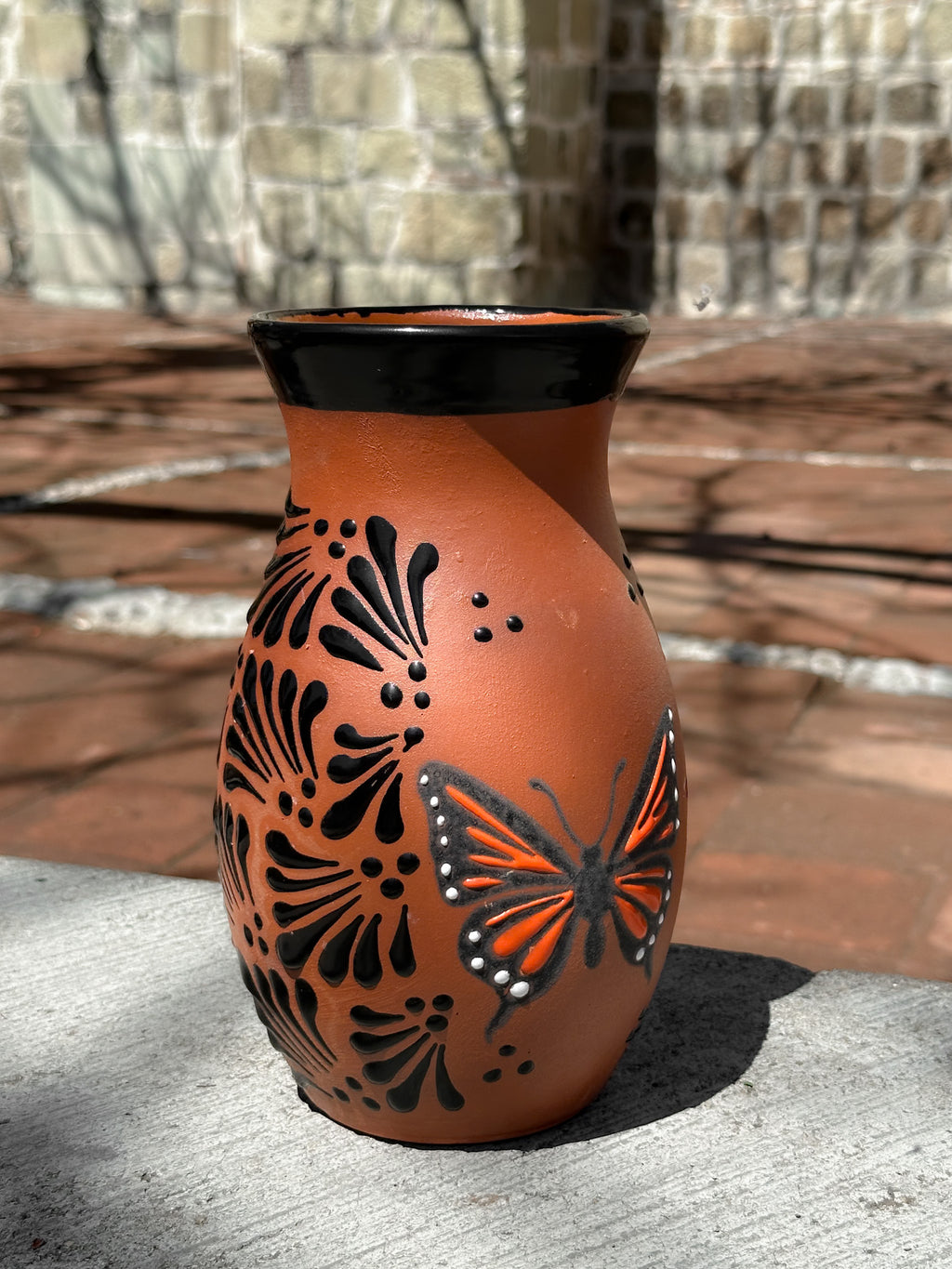 PRE-ORDER Brown Butterfly Monarch Flower Vase (SHIPS IN APPROX. 6-12 WEEKS)