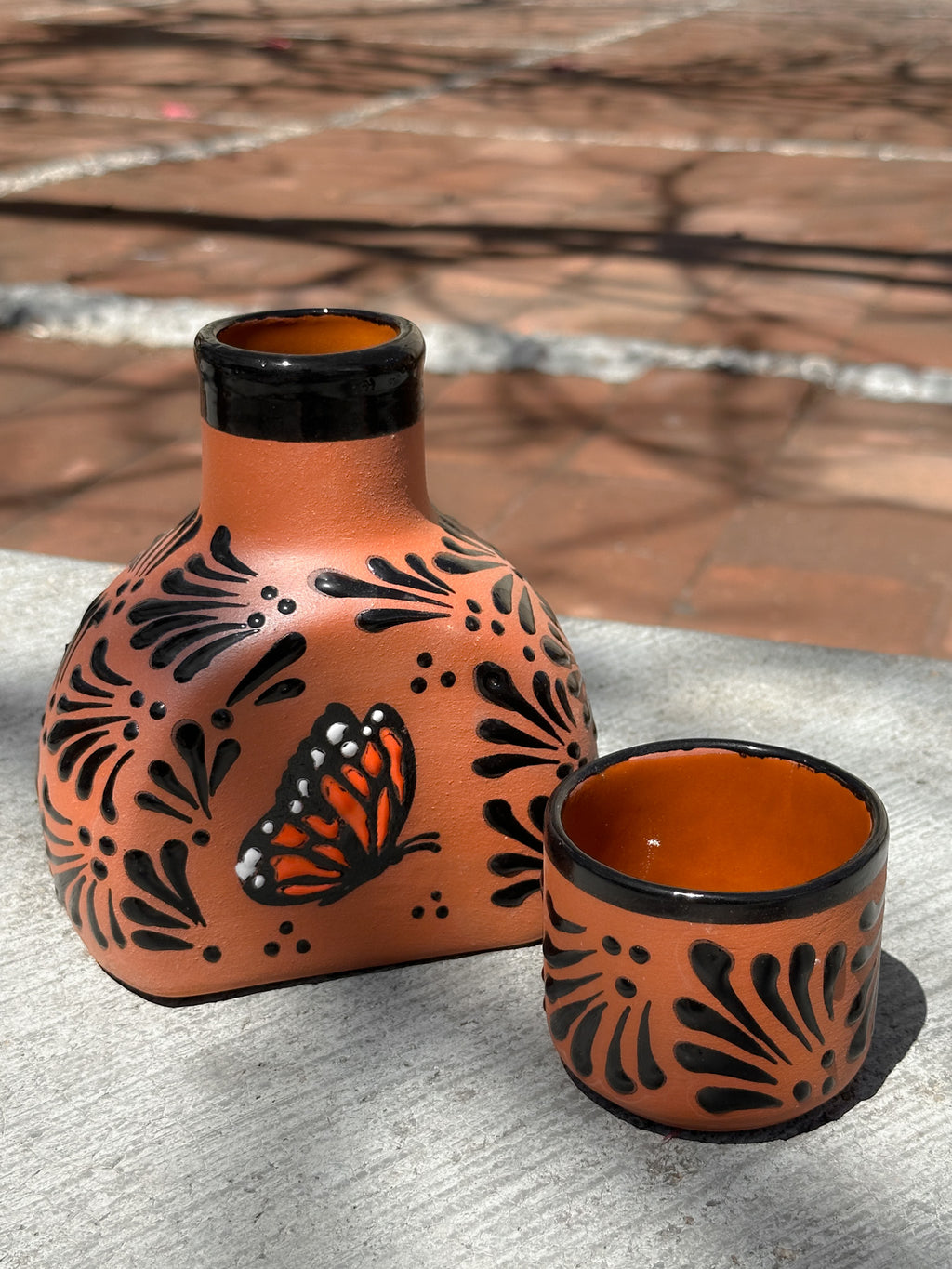 PRE-ORDER Brown Butterfly Monarch Tequilero Decanter (SHIPS IN APPROX. 6-12 WEEKS)