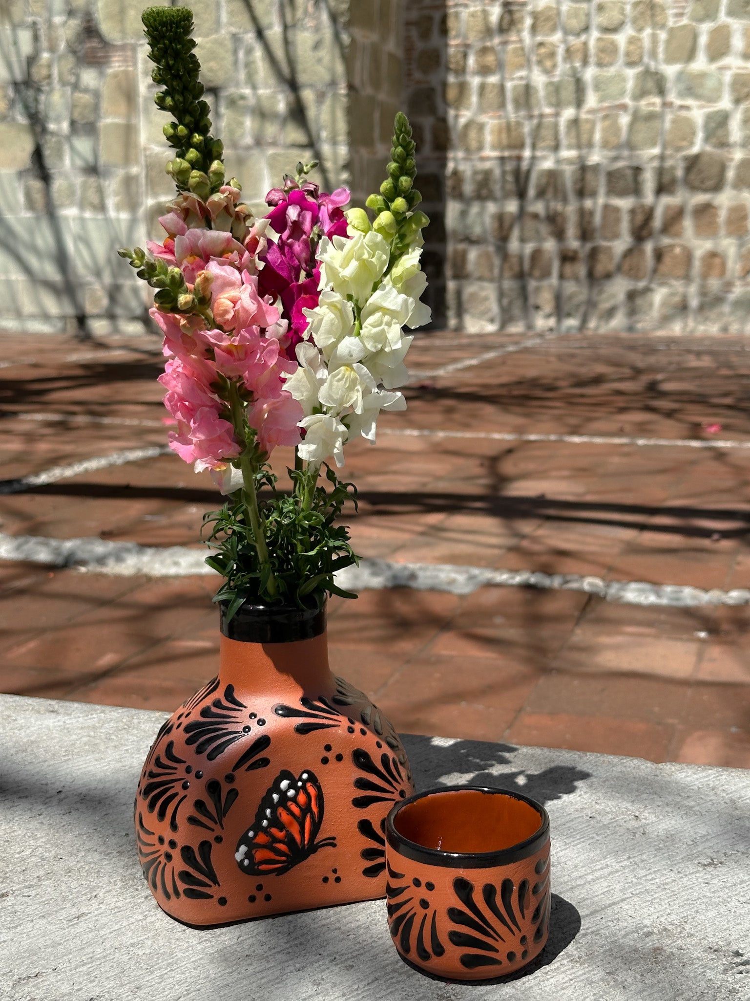 PRE-ORDER Brown Butterfly Monarch Tequilero Decanter (SHIPS IN APPROX. 6-12 WEEKS)