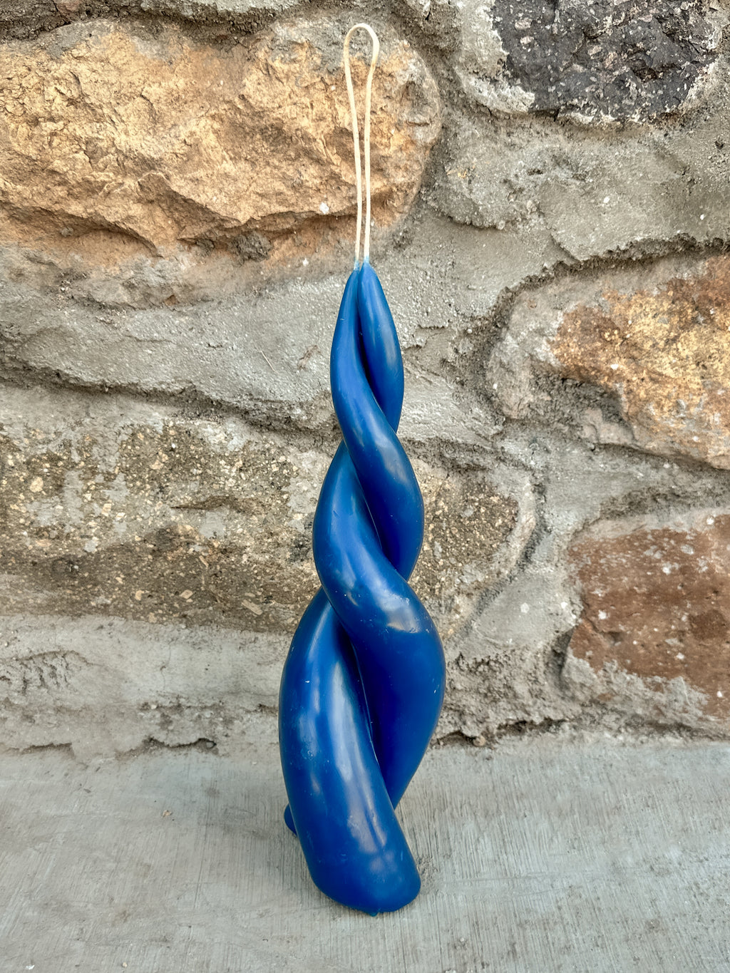 Vela espiral de cera de abejas color lila