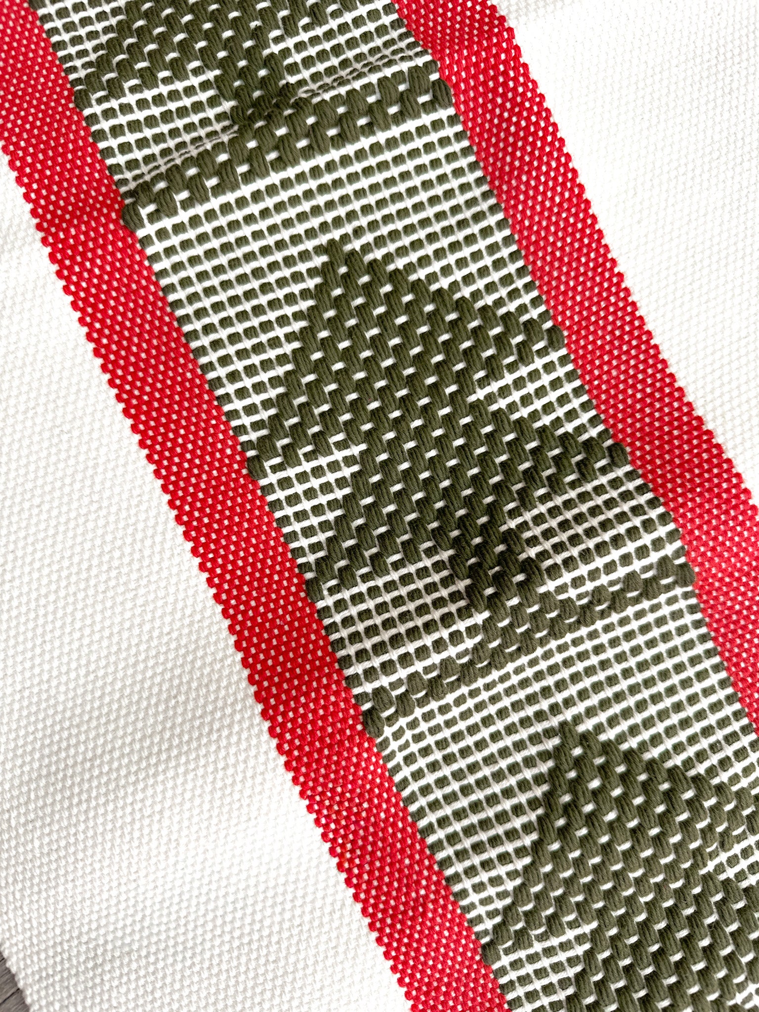 Camino de Mesa "Blanca Navidad" Jalieza