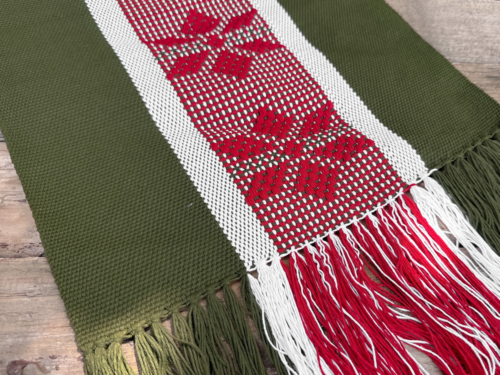 Camino de Mesa "Nochebuena" Jalieza