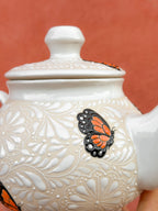 PRE-ORDEN Tetera Mariposas Monarca (ENVÍO EN APROX. 6-12 SEMANAS)