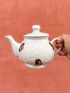 PRE-ORDEN Tetera Mariposas Monarca (ENVÍO EN APROX. 6-12 SEMANAS)