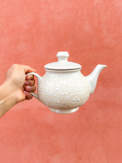 PRE-ORDER White Tea Pot (SHIPS IN APPROX. 6-12 WEEKS)