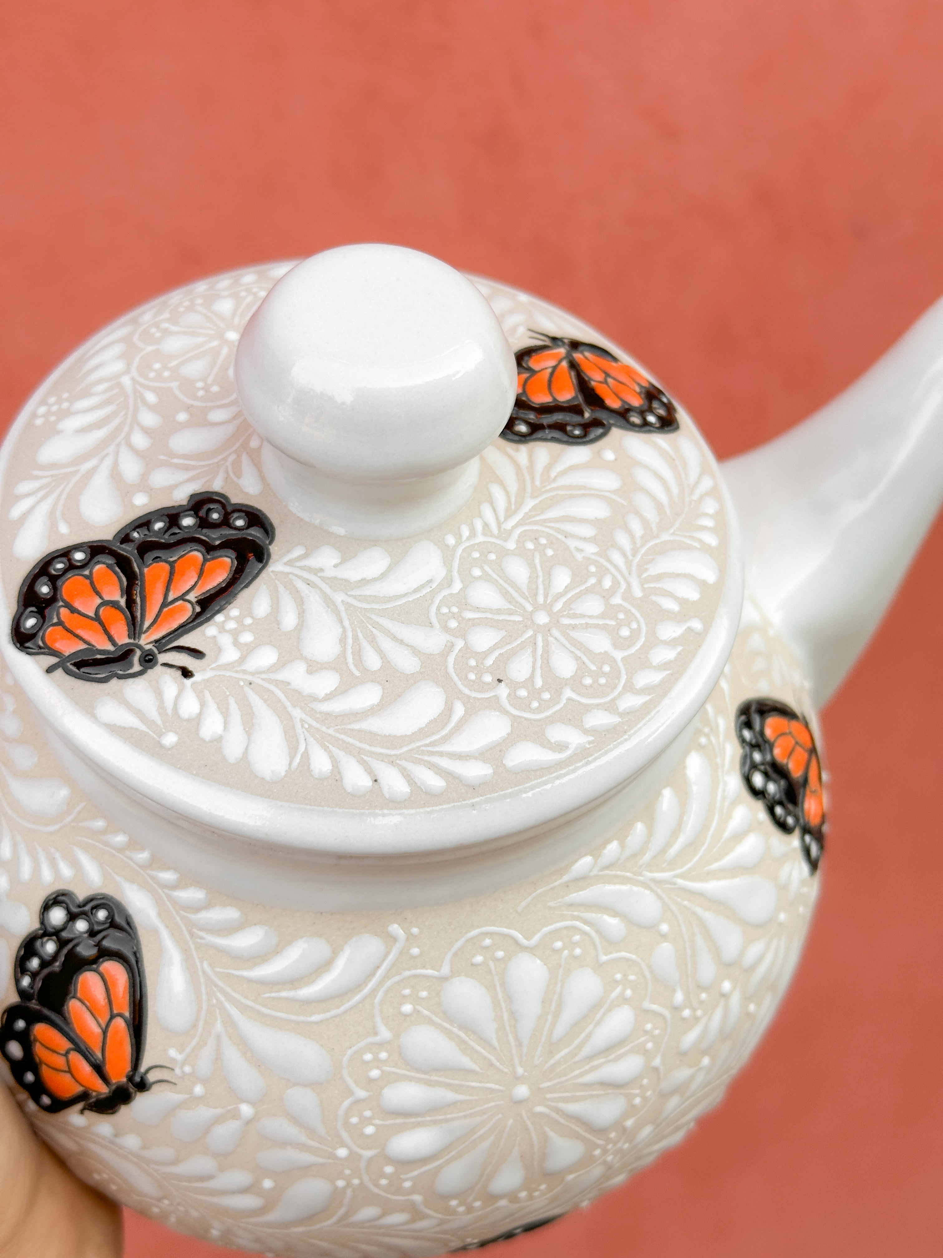 PRE-ORDER Monarca Butterflies Tea Pot (SHIPS IN APPROX. 6-12 WEEKS)